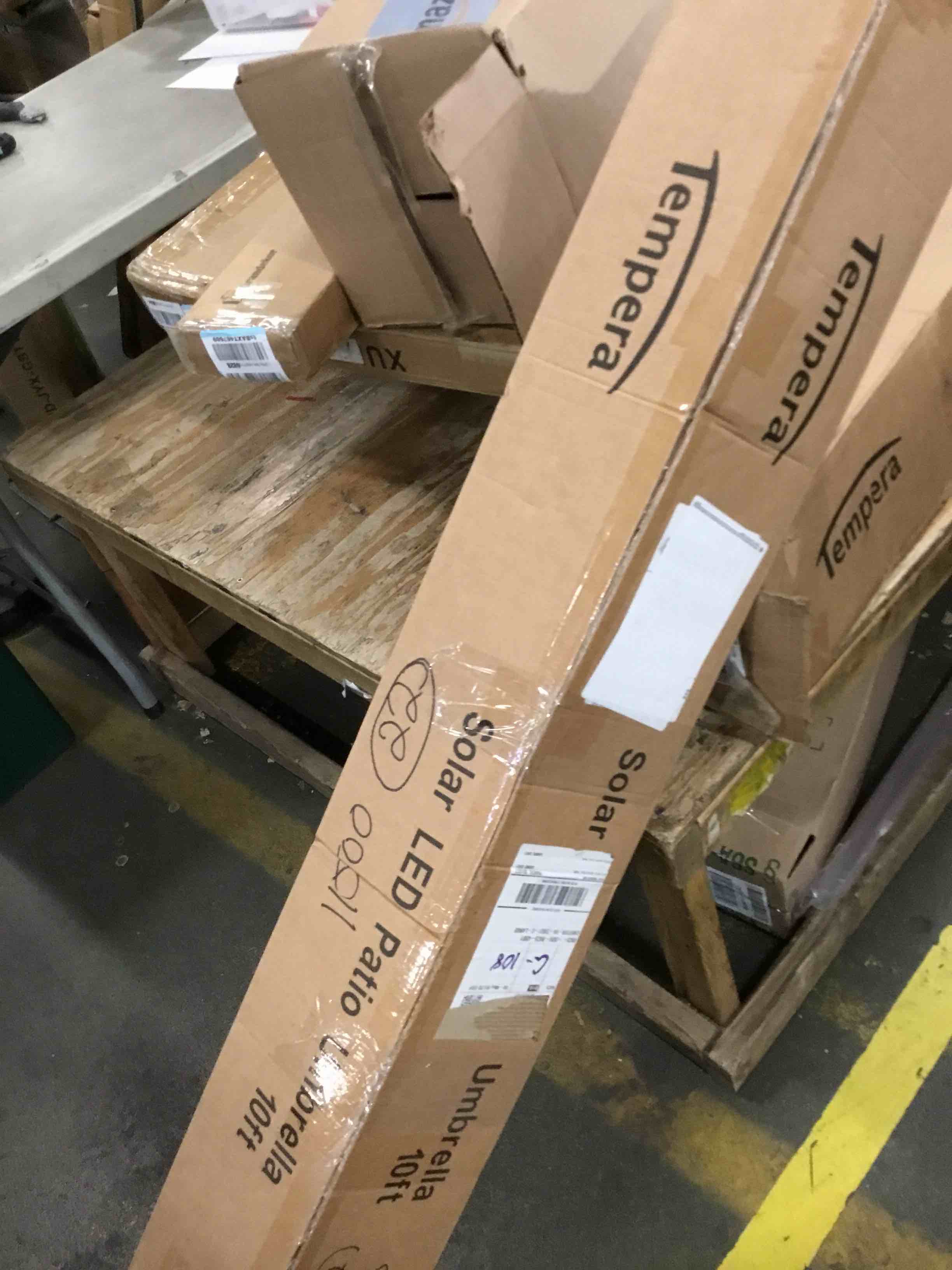 https://s3.amazonaws.com/lotting-images-prod/bidfta/RED6593215_1716896513833.jpeg