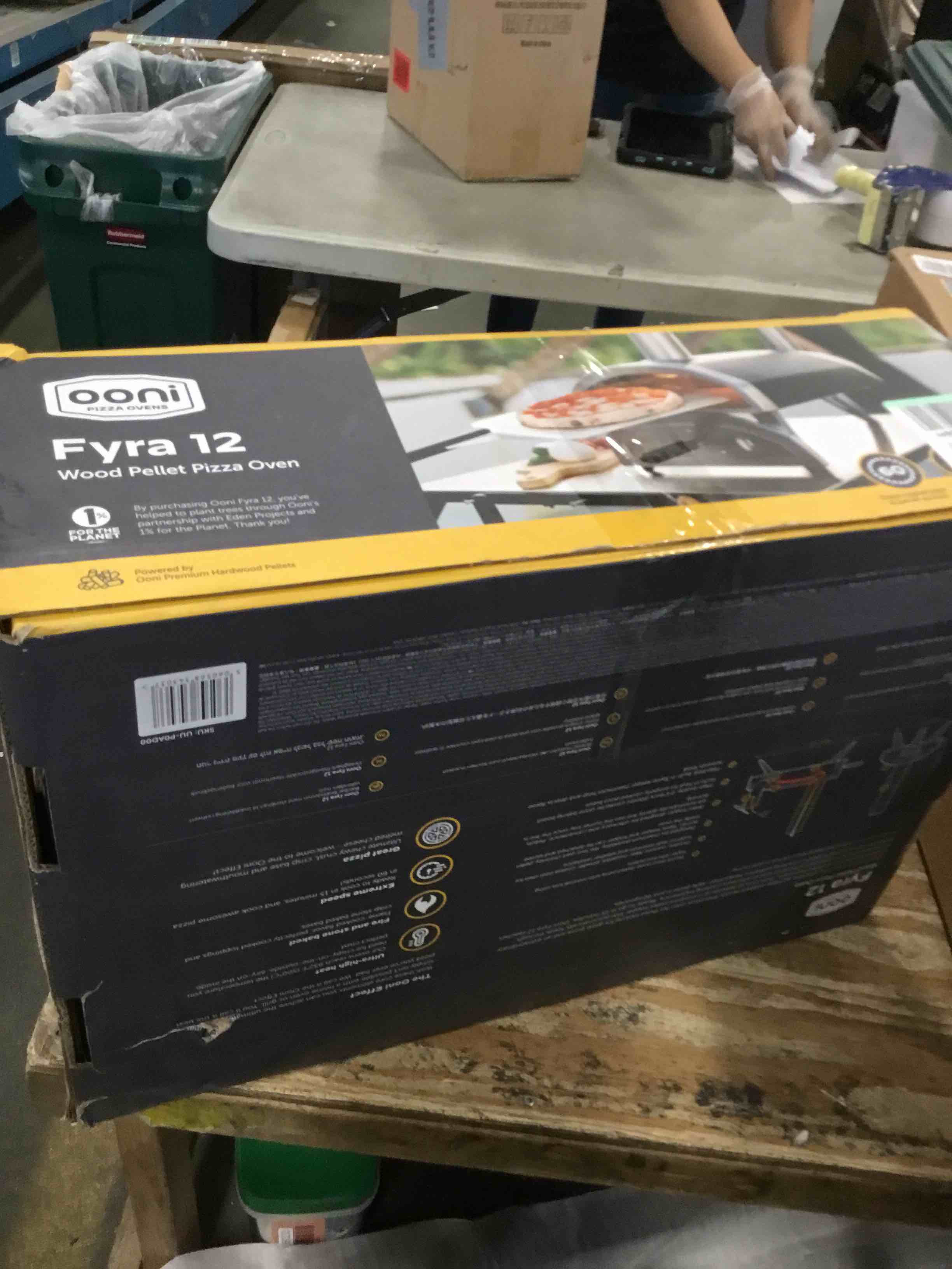 https://s3.amazonaws.com/lotting-images-prod/bidfta/RED6593247_1716901345776.jpeg