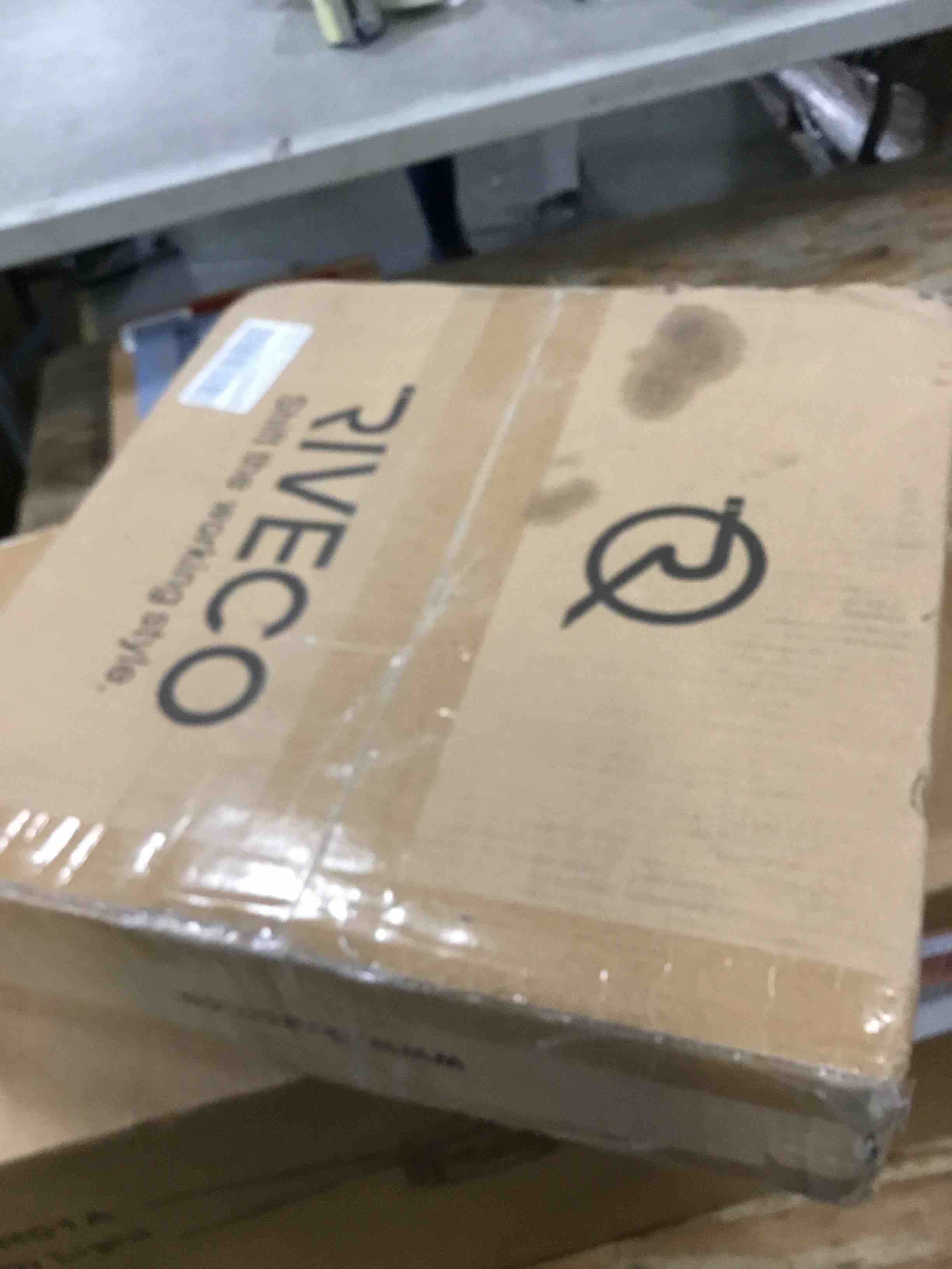 https://s3.amazonaws.com/lotting-images-prod/bidfta/RED6593296_1716908964381.jpeg