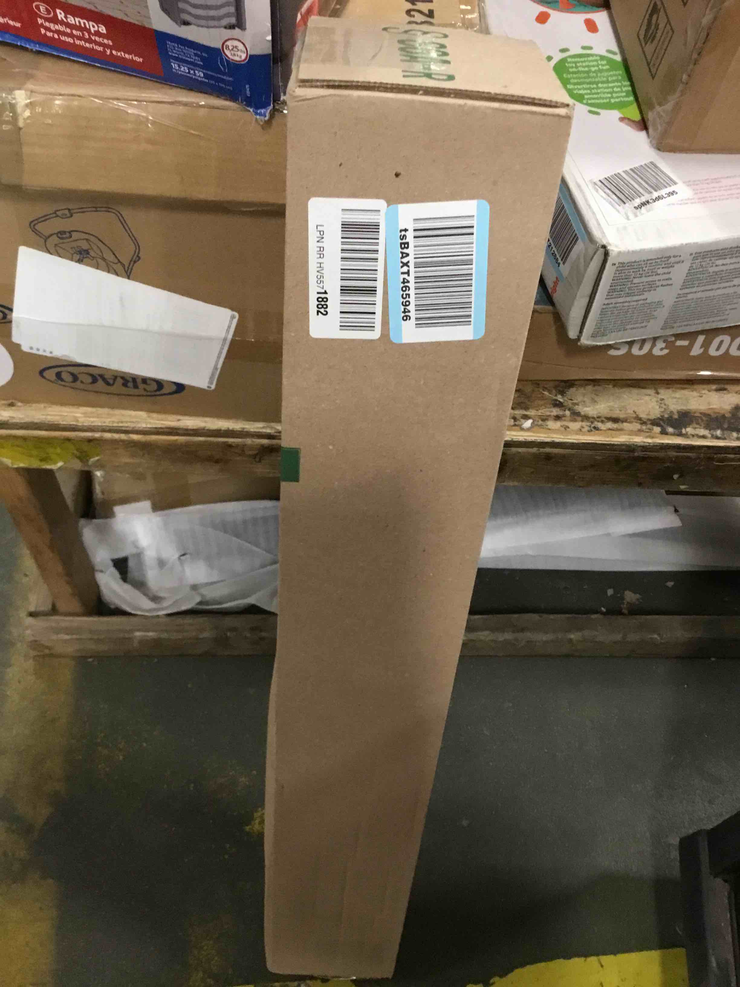https://s3.amazonaws.com/lotting-images-prod/bidfta/RED6593421_1716981134876.jpeg