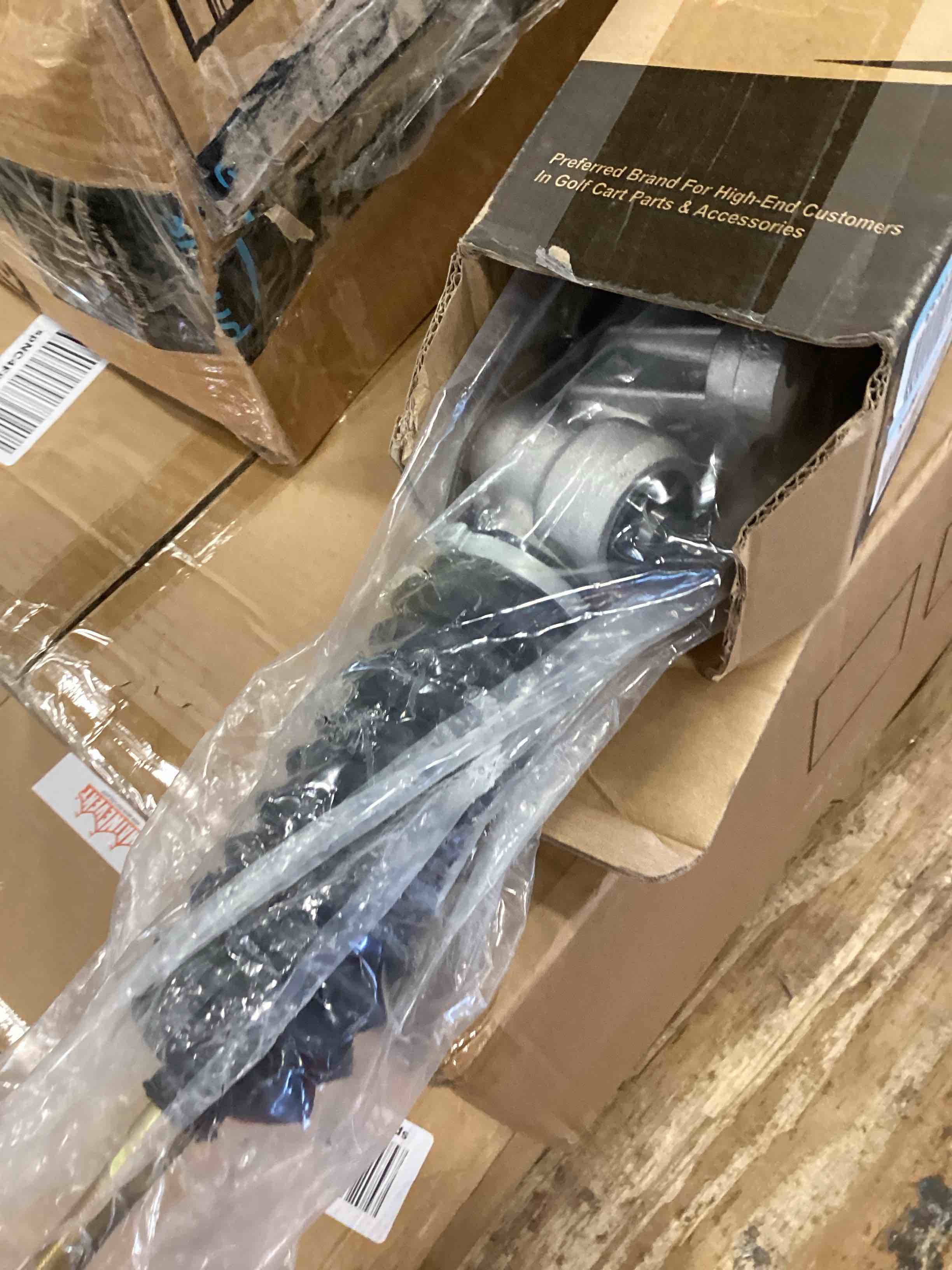 https://s3.amazonaws.com/lotting-images-prod/bidfta/RED6593983_1717171921543.jpeg