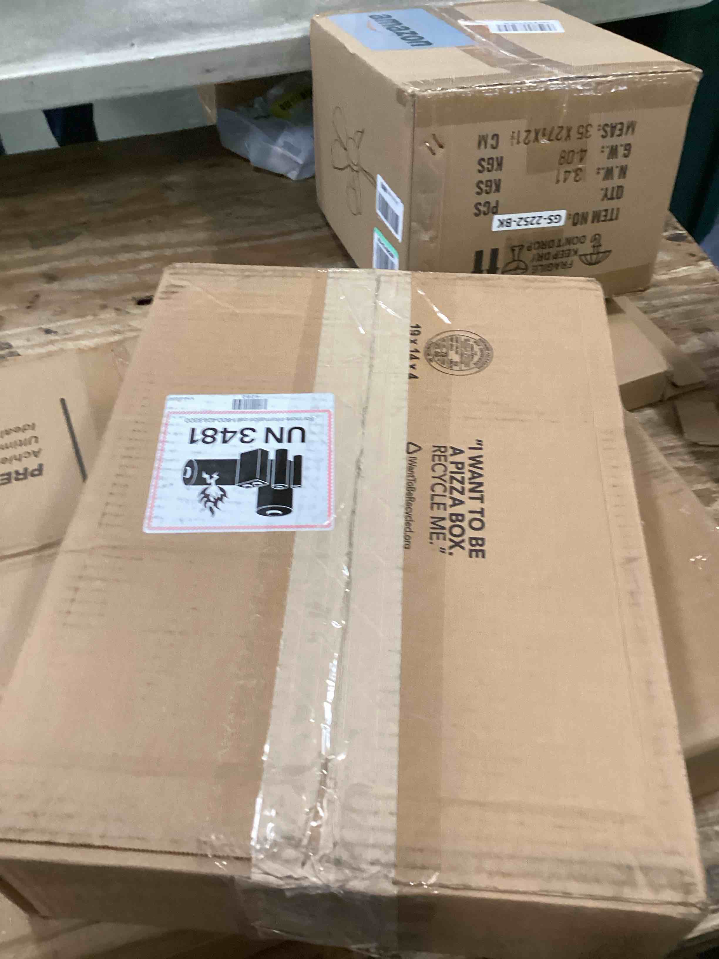 https://s3.amazonaws.com/lotting-images-prod/bidfta/RED6594016_1717179766265.jpeg