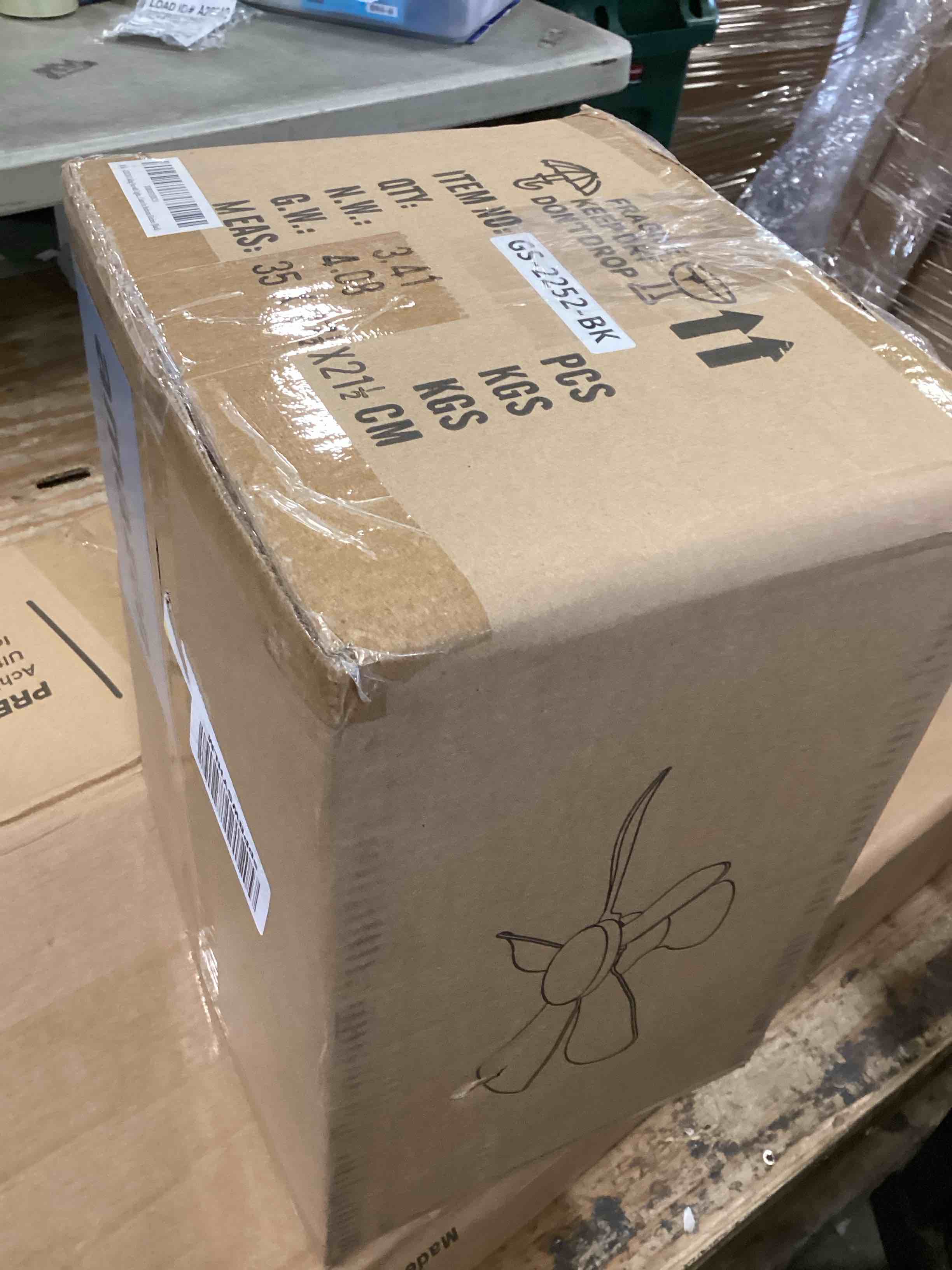 https://s3.amazonaws.com/lotting-images-prod/bidfta/RED6594018_1717180150891.jpeg