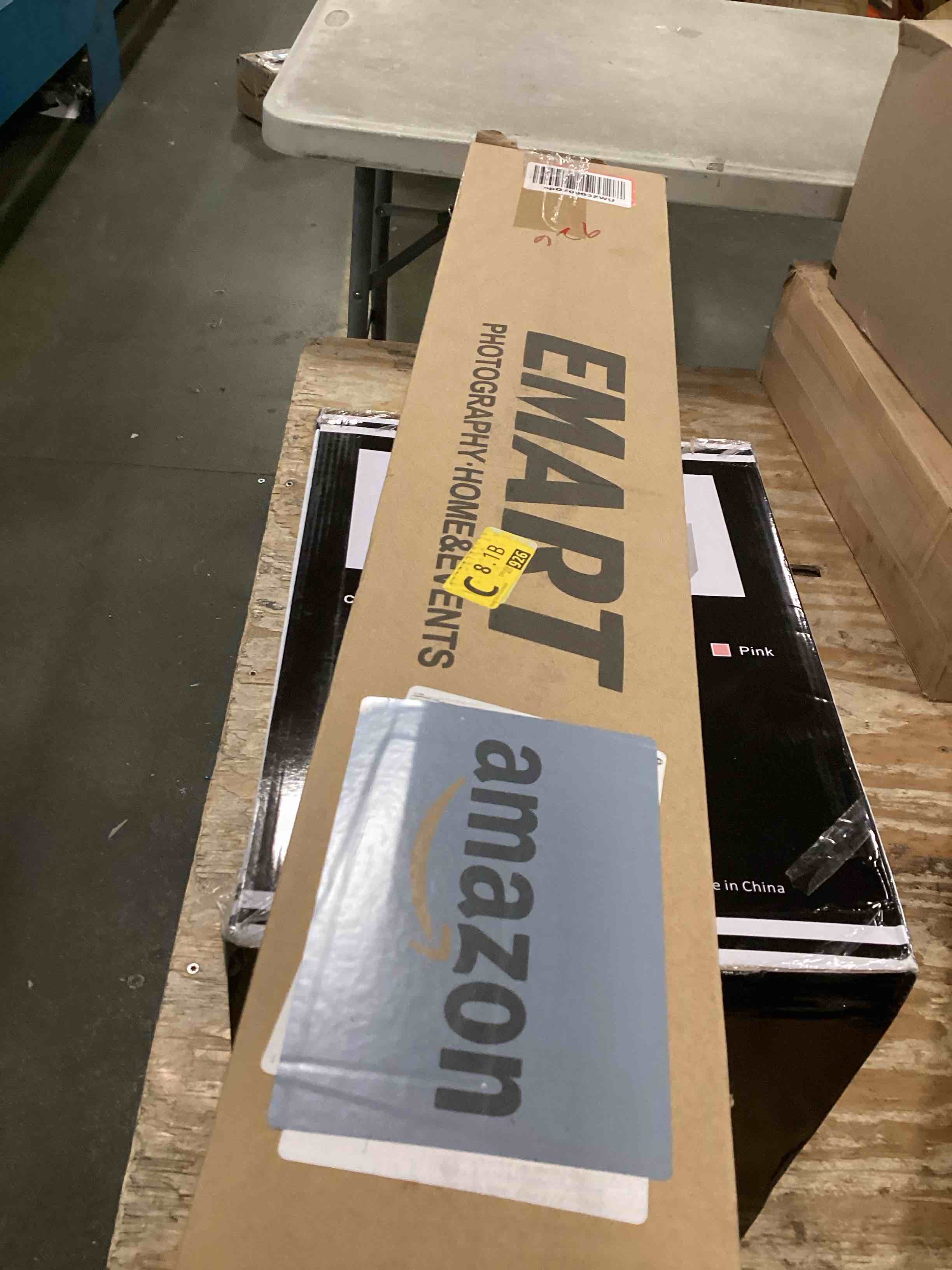 https://s3.amazonaws.com/lotting-images-prod/bidfta/RED6594177_1717342525726.jpeg