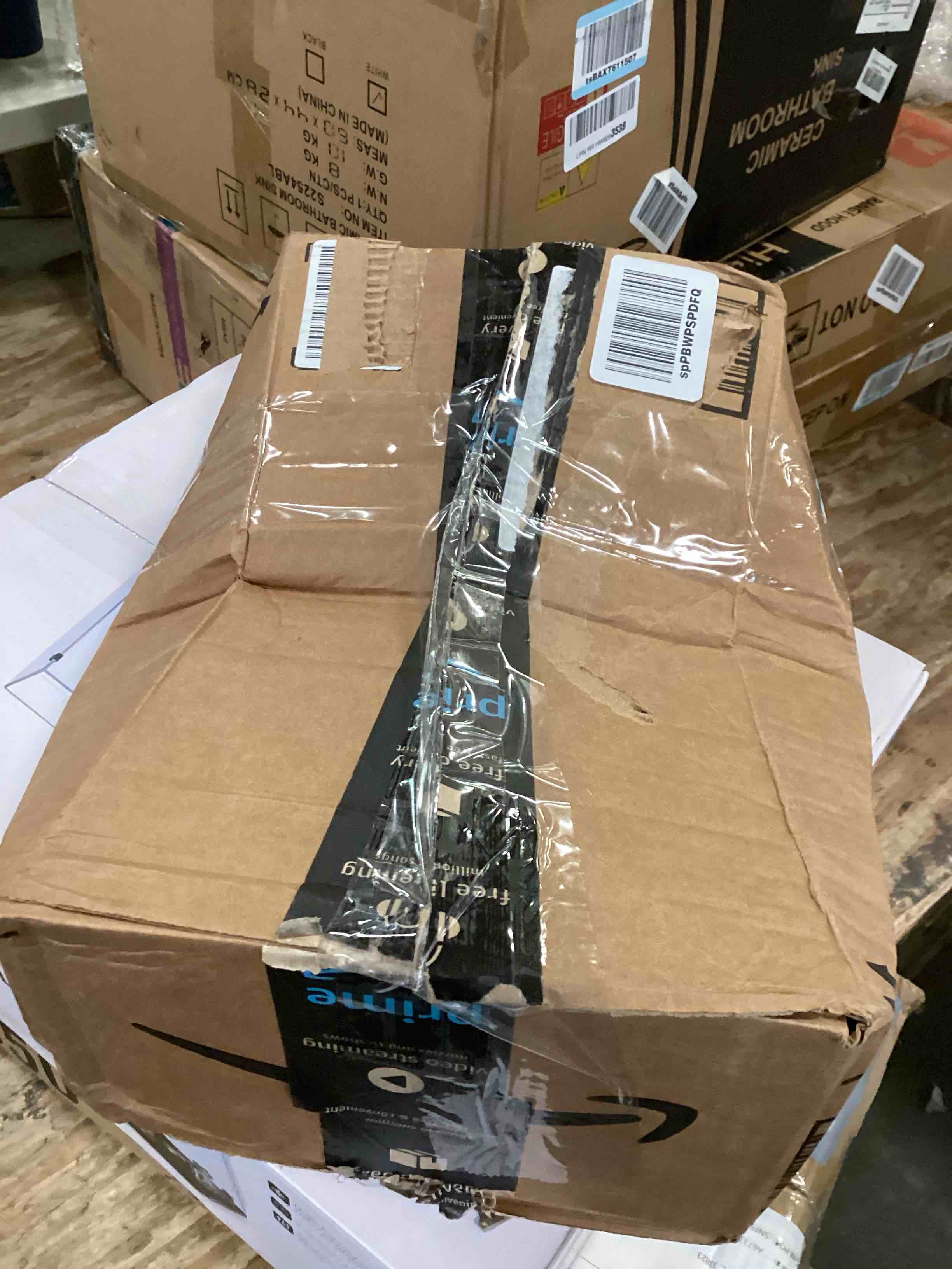 https://s3.amazonaws.com/lotting-images-prod/bidfta/RED6594414_1717436640339.jpeg