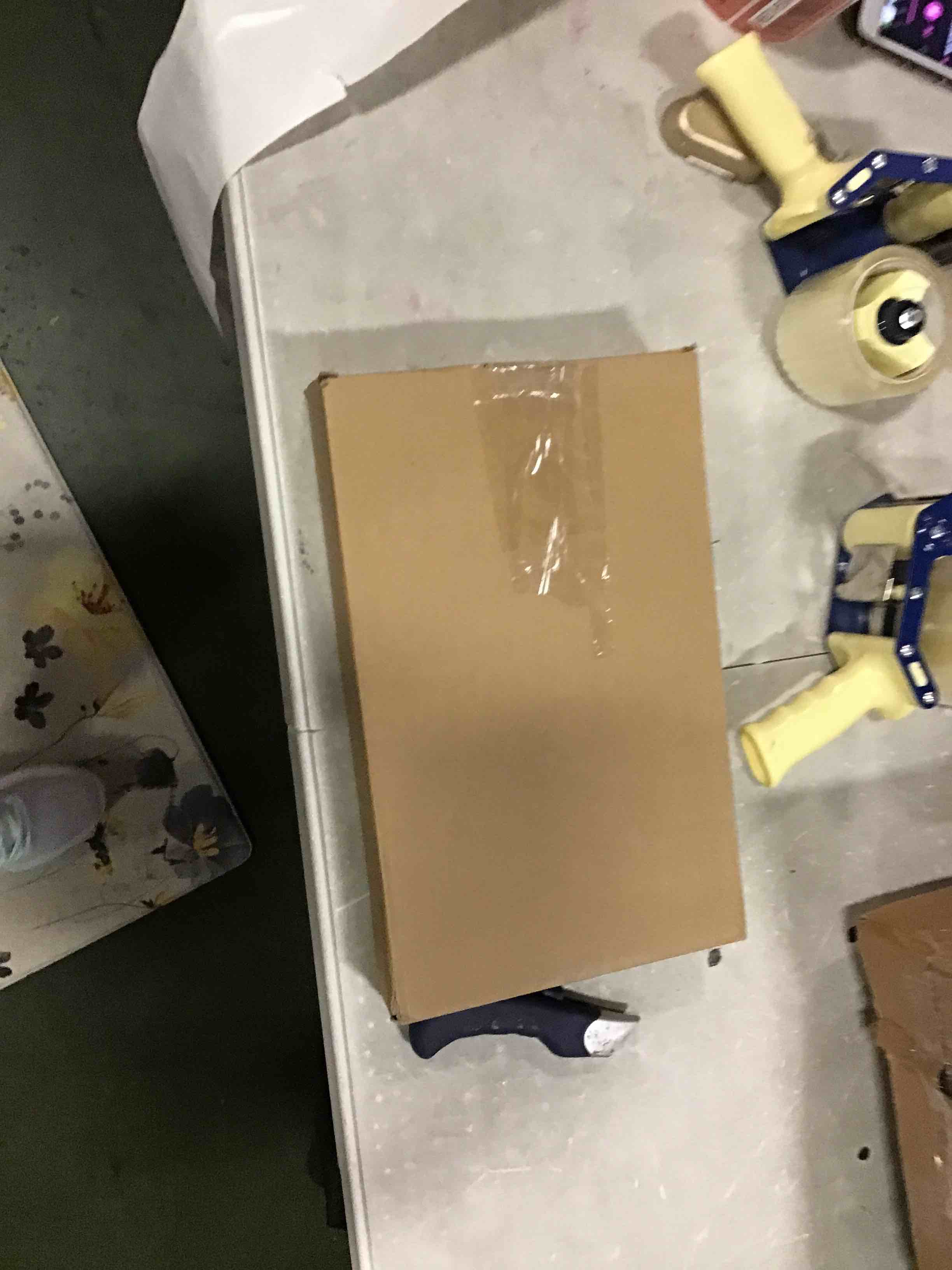 https://s3.amazonaws.com/lotting-images-prod/bidfta/RED6594527_1716295764933.jpeg