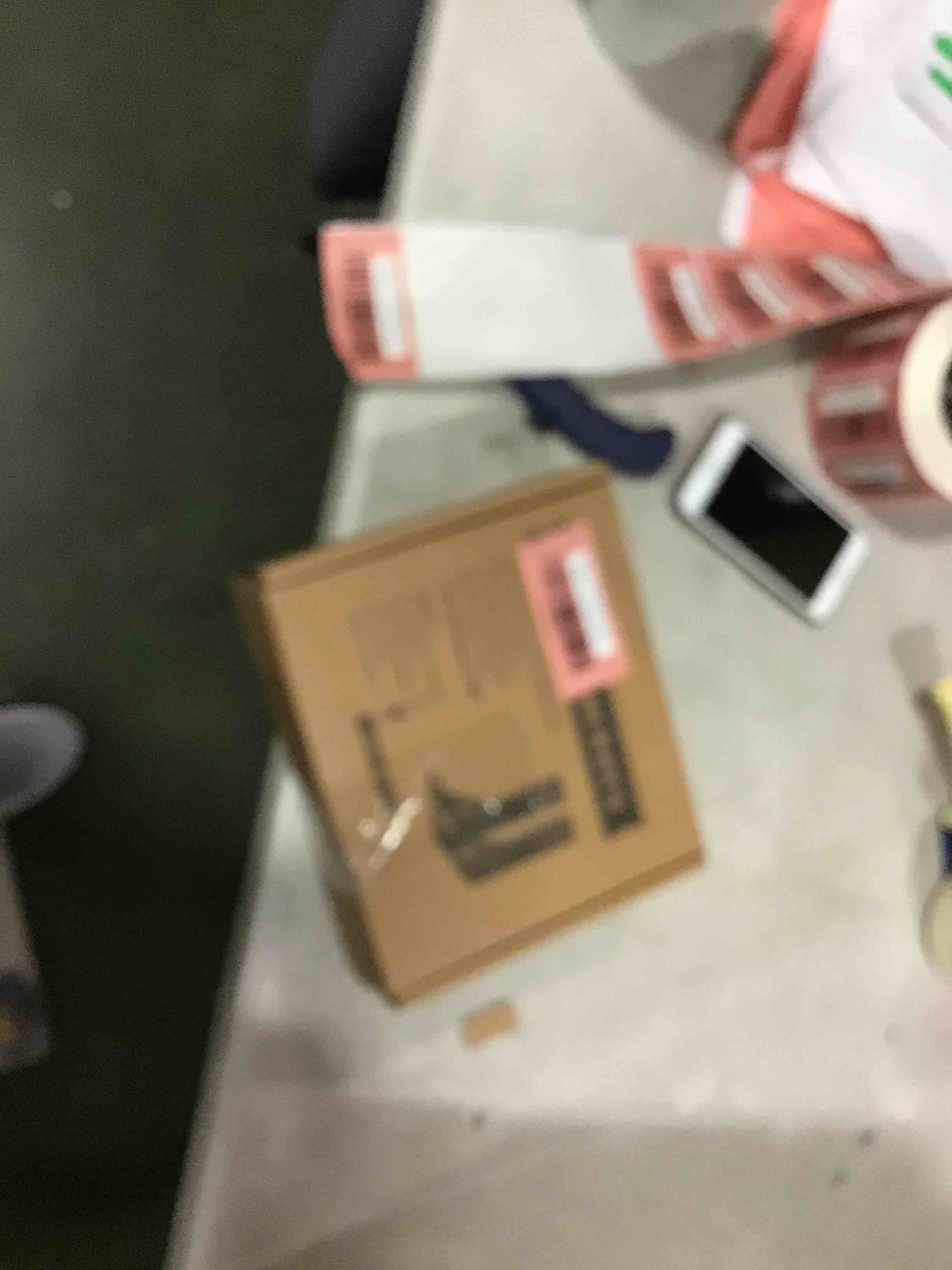 https://s3.amazonaws.com/lotting-images-prod/bidfta/RED6594553_1716297119081.jpeg