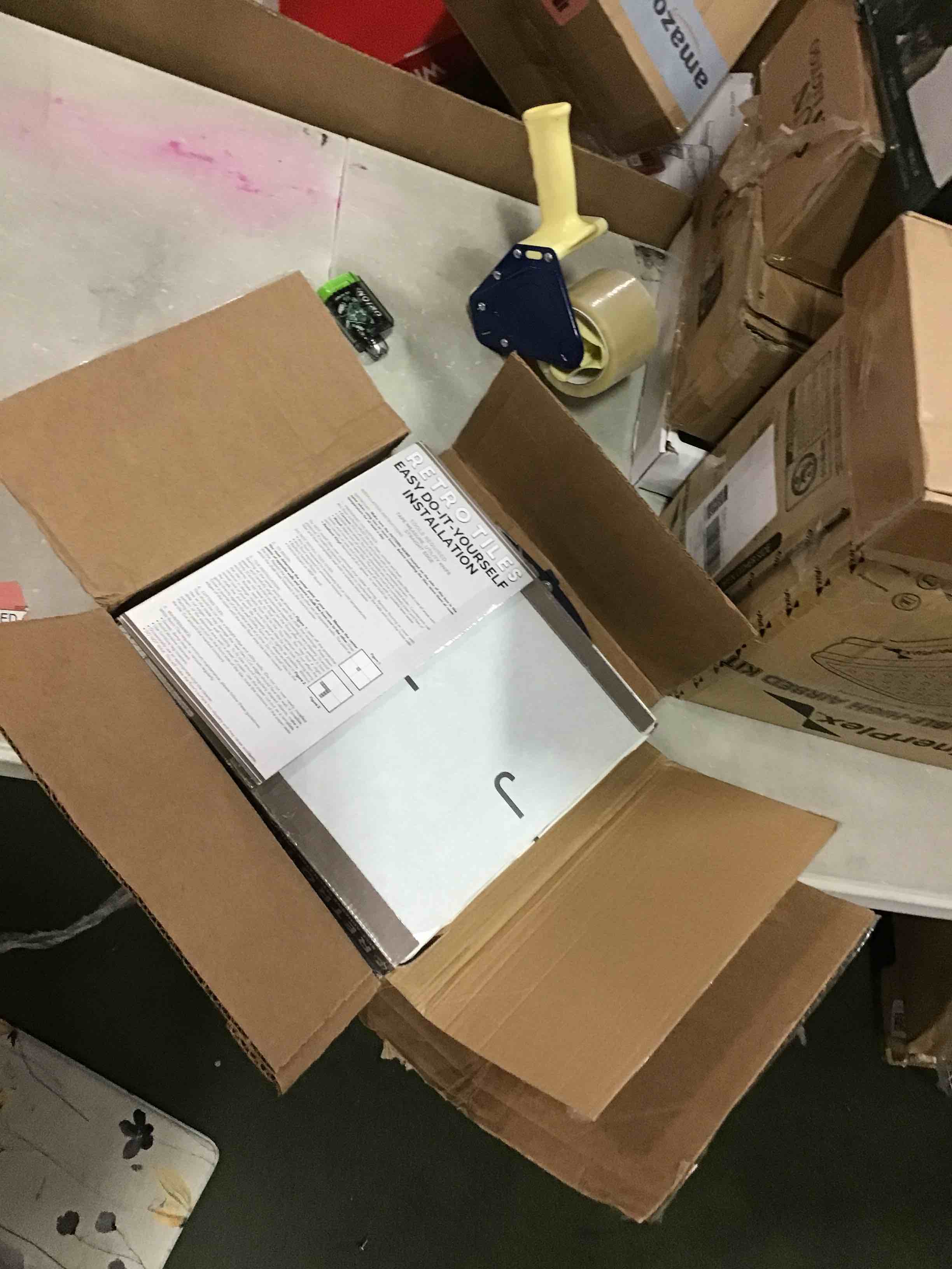 https://s3.amazonaws.com/lotting-images-prod/bidfta/RED6594641_1716304120336.jpeg