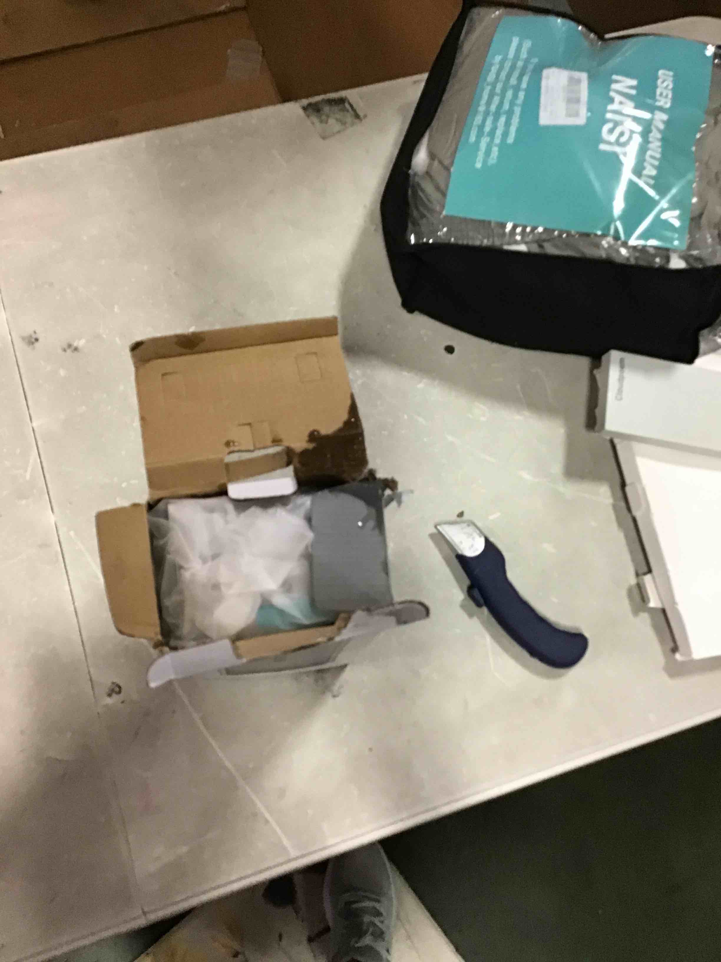 https://s3.amazonaws.com/lotting-images-prod/bidfta/RED6594694_1716310303511.jpeg