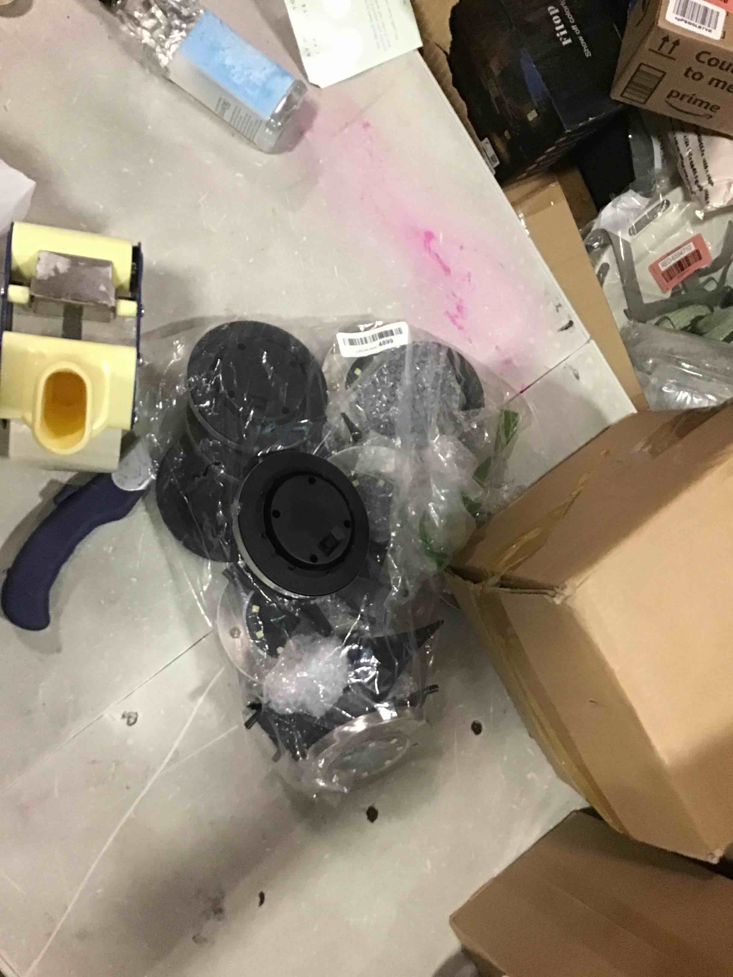 https://s3.amazonaws.com/lotting-images-prod/bidfta/RED6594720_1716312479274.jpeg