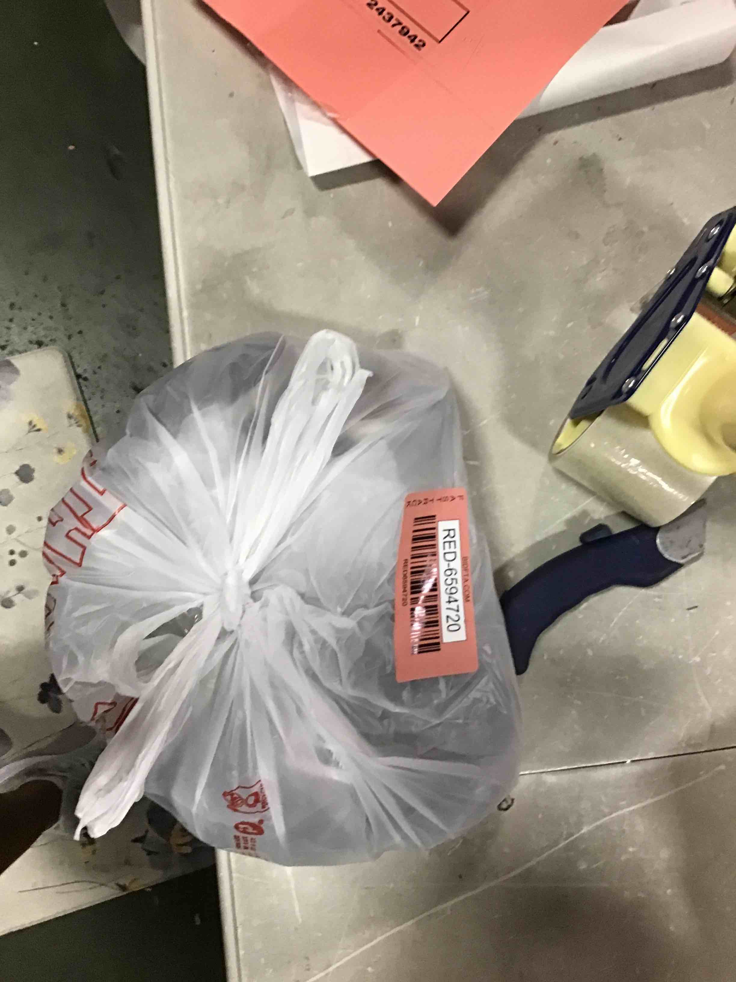 https://s3.amazonaws.com/lotting-images-prod/bidfta/RED6594720_1716312512470.jpeg