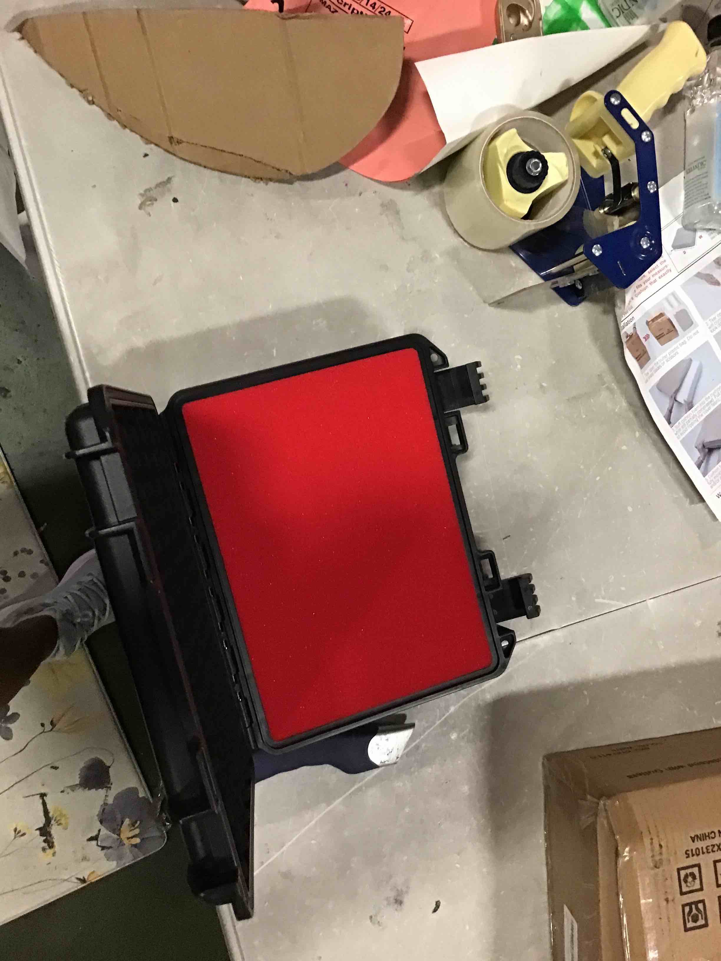 https://s3.amazonaws.com/lotting-images-prod/bidfta/RED6594747_1716318079996.jpeg