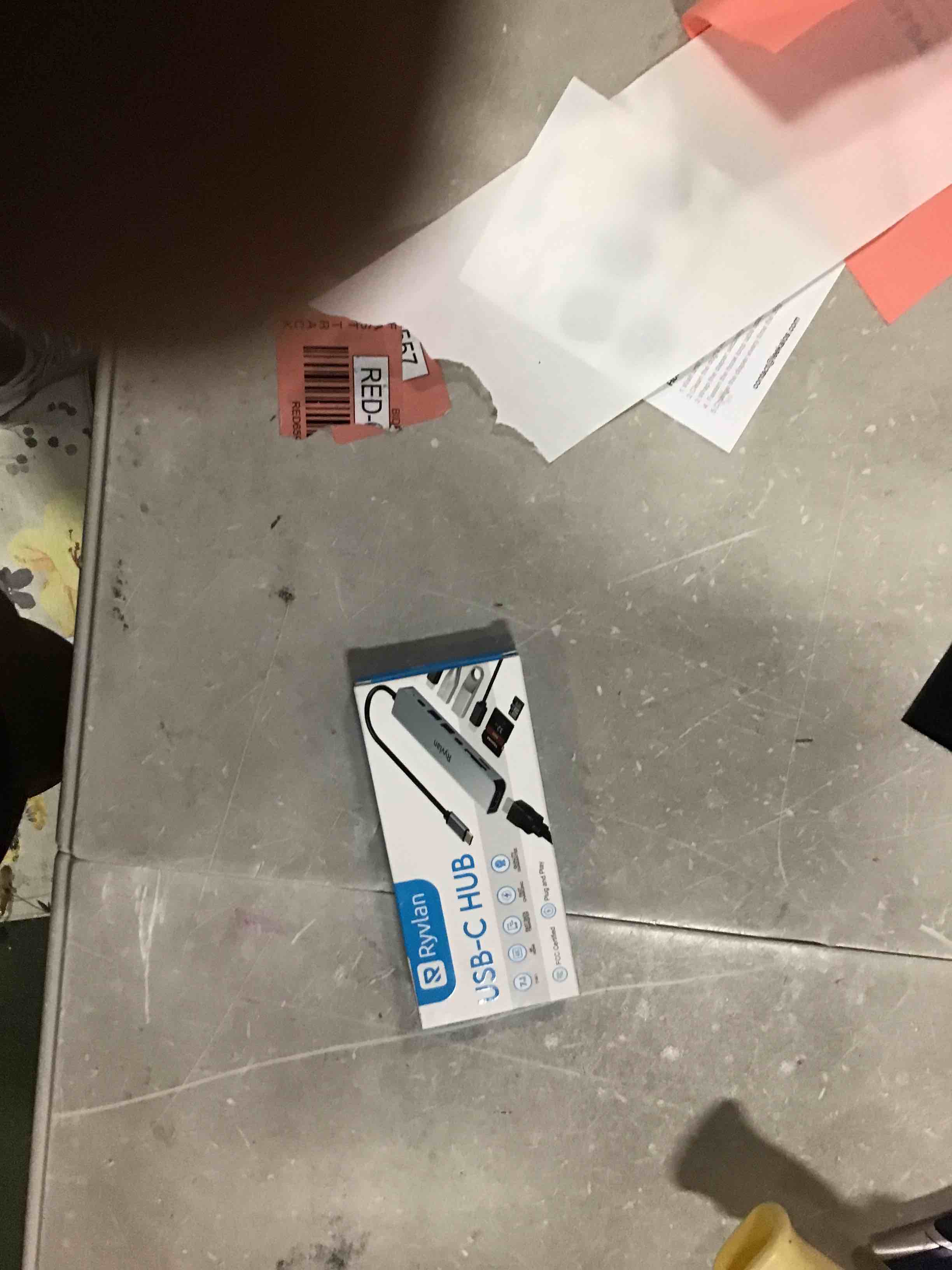 https://s3.amazonaws.com/lotting-images-prod/bidfta/RED6594757_1716319046722.jpeg