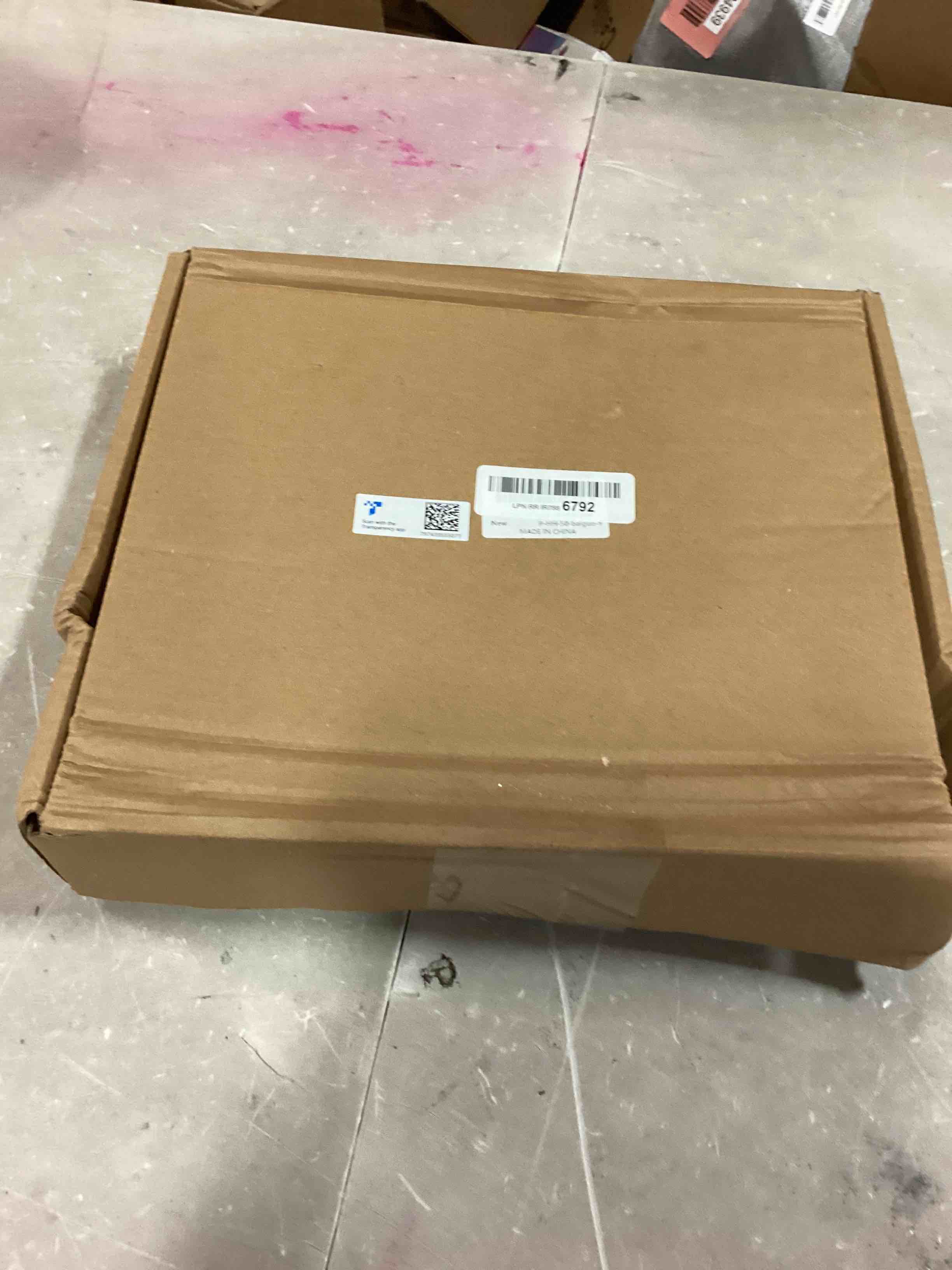 https://s3.amazonaws.com/lotting-images-prod/bidfta/RED6594968_1716397411717.jpeg