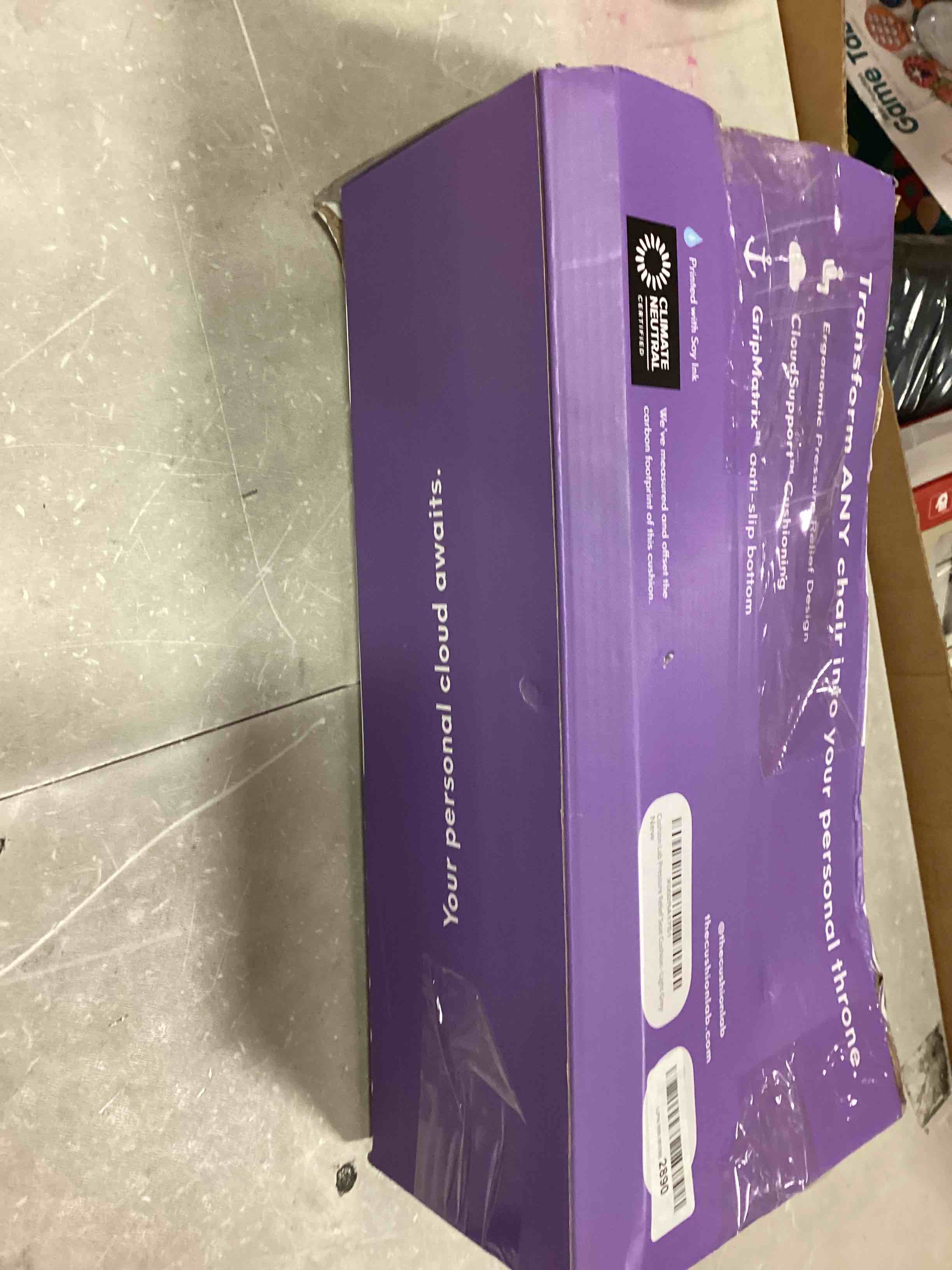 https://s3.amazonaws.com/lotting-images-prod/bidfta/RED6595026_1716403374885.jpeg