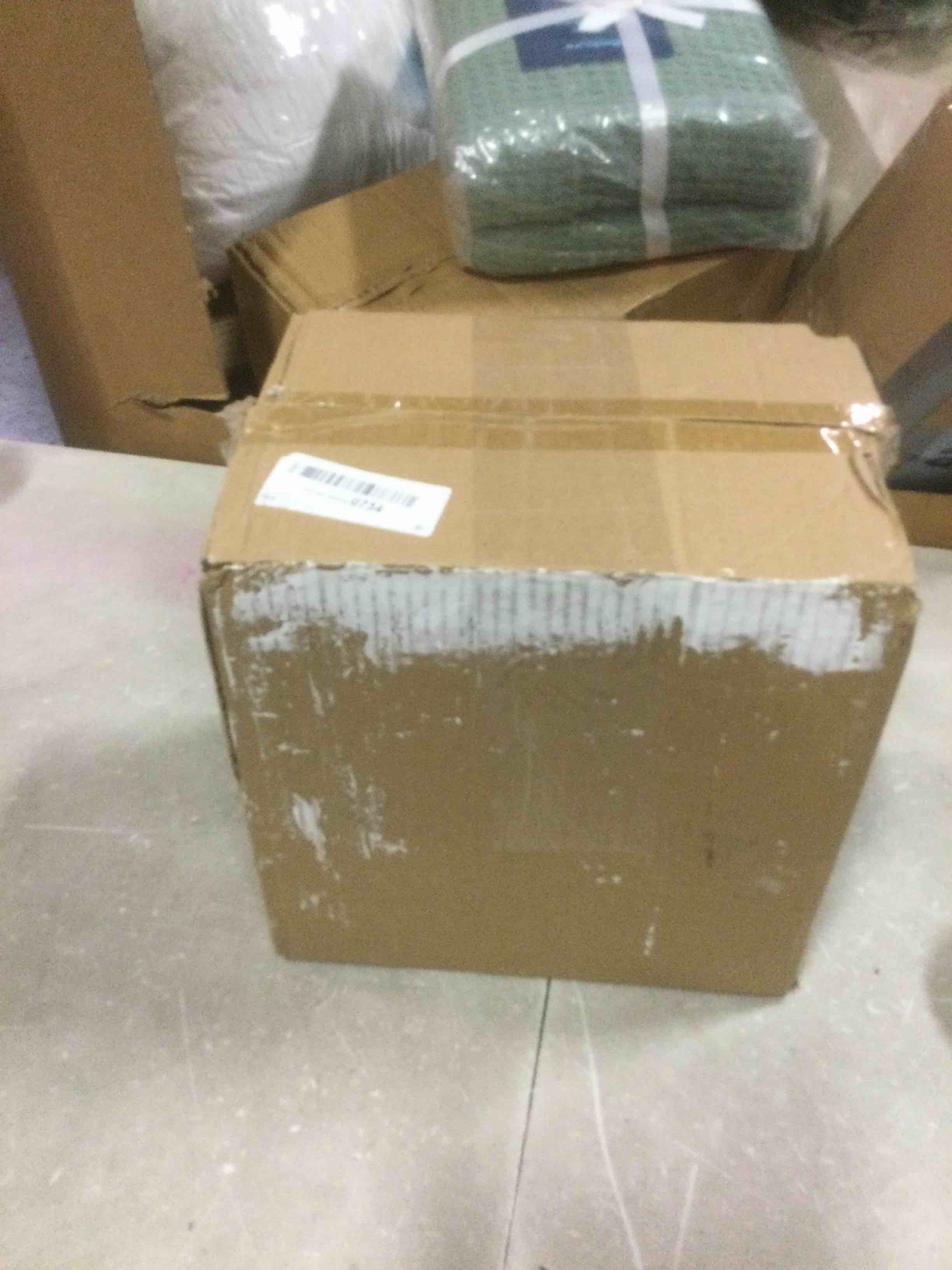 https://s3.amazonaws.com/lotting-images-prod/bidfta/RED6595059_1716406837921.jpeg