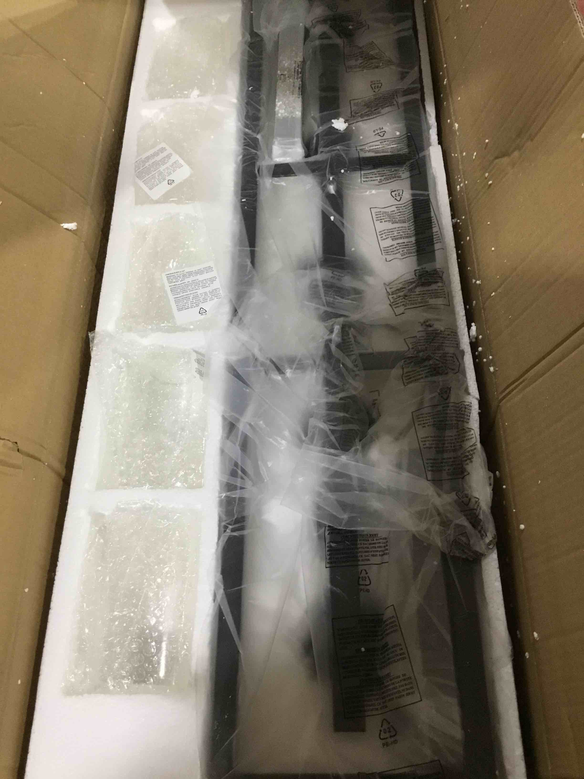 https://s3.amazonaws.com/lotting-images-prod/bidfta/RED6596059_1722514991395.jpeg