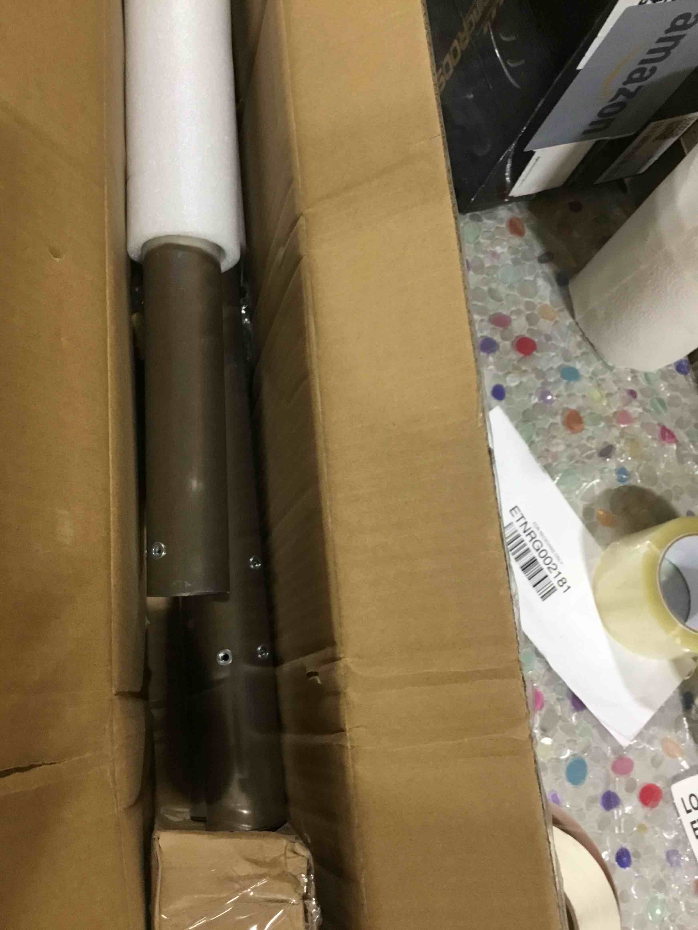 https://s3.amazonaws.com/lotting-images-prod/bidfta/RED6596066_1722516001589.jpeg