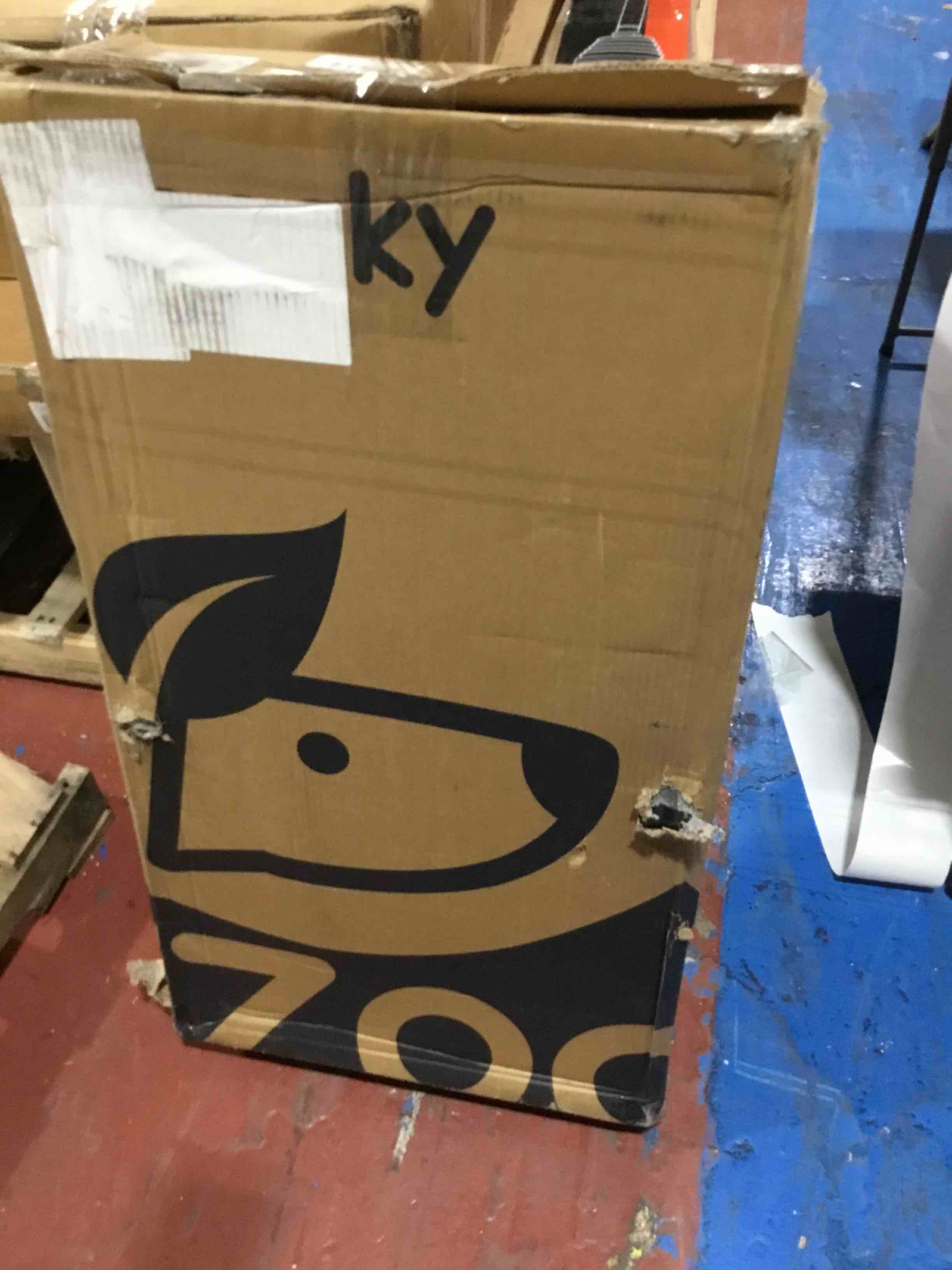 https://s3.amazonaws.com/lotting-images-prod/bidfta/RED6596088_1722519201528.jpeg