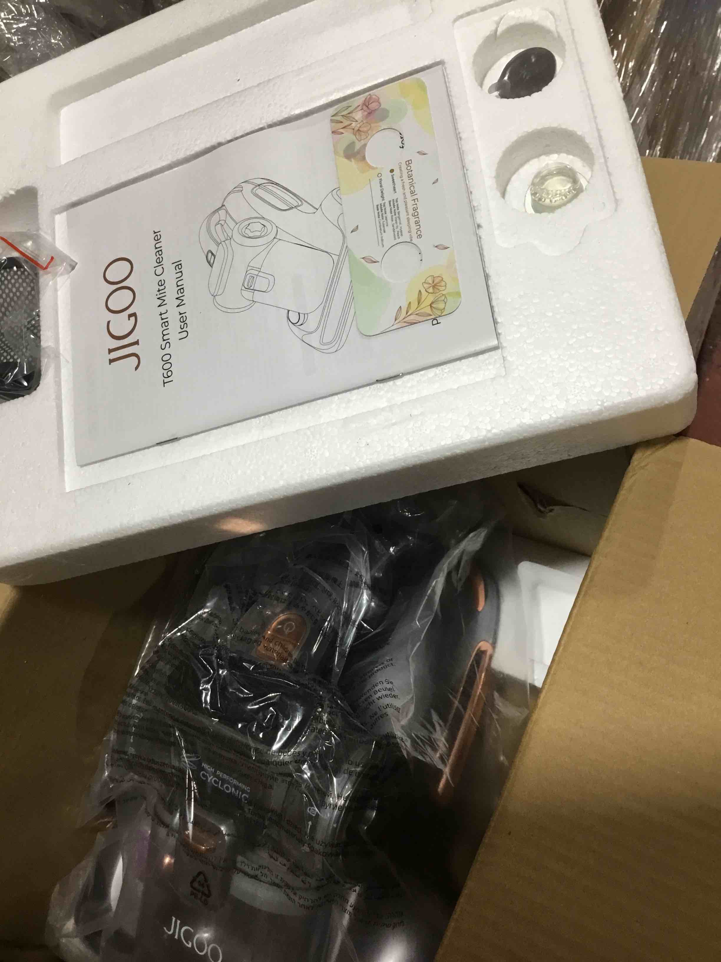 https://s3.amazonaws.com/lotting-images-prod/bidfta/RED6596099_1722520626992.jpeg