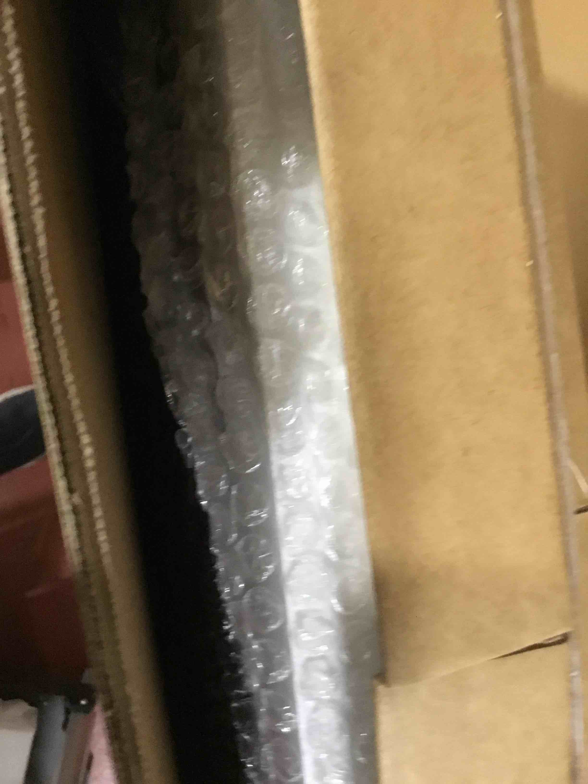 https://s3.amazonaws.com/lotting-images-prod/bidfta/RED6596228_1722617385120.jpeg