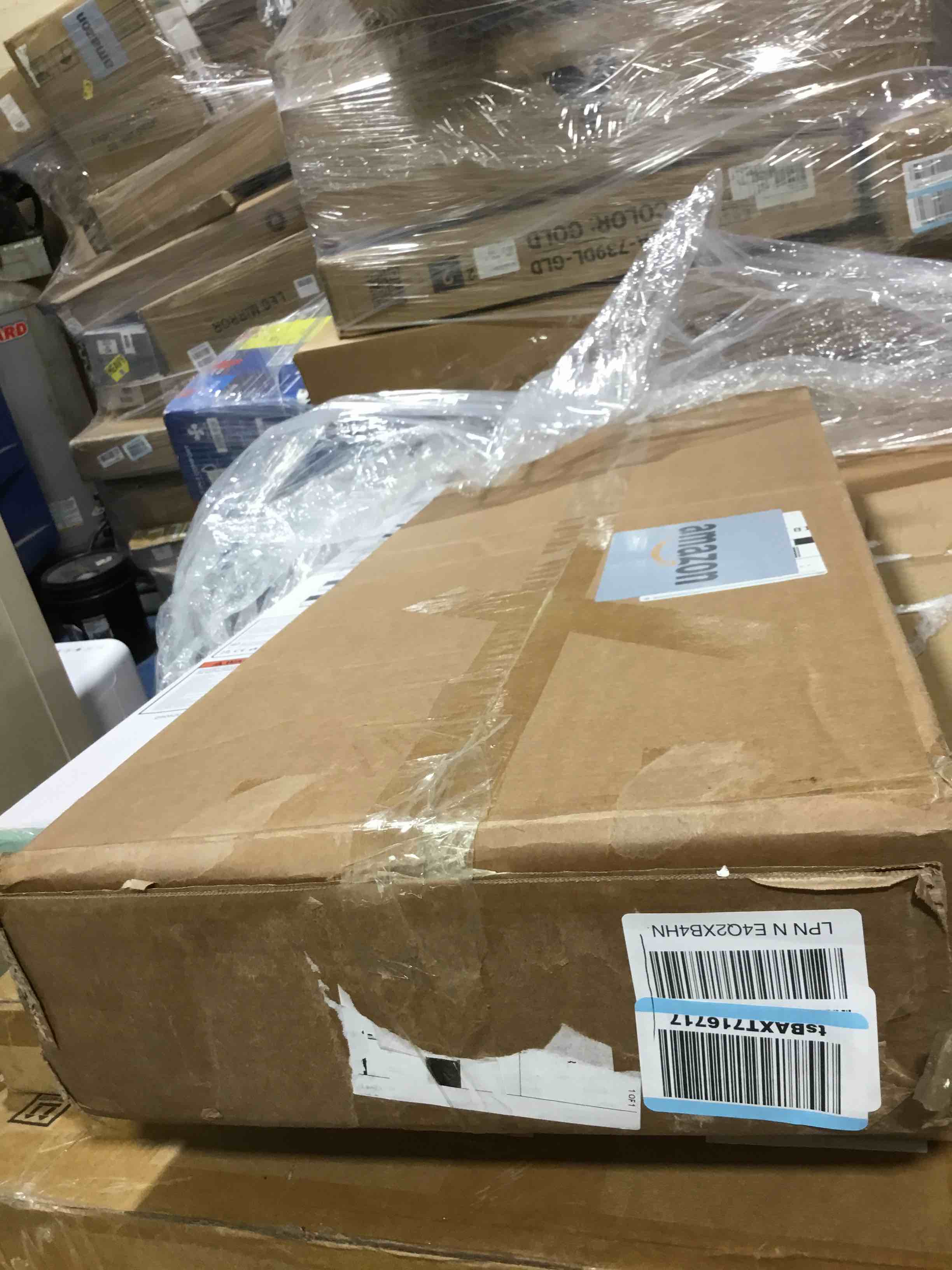 https://s3.amazonaws.com/lotting-images-prod/bidfta/RED6596503_1722974248139.jpeg