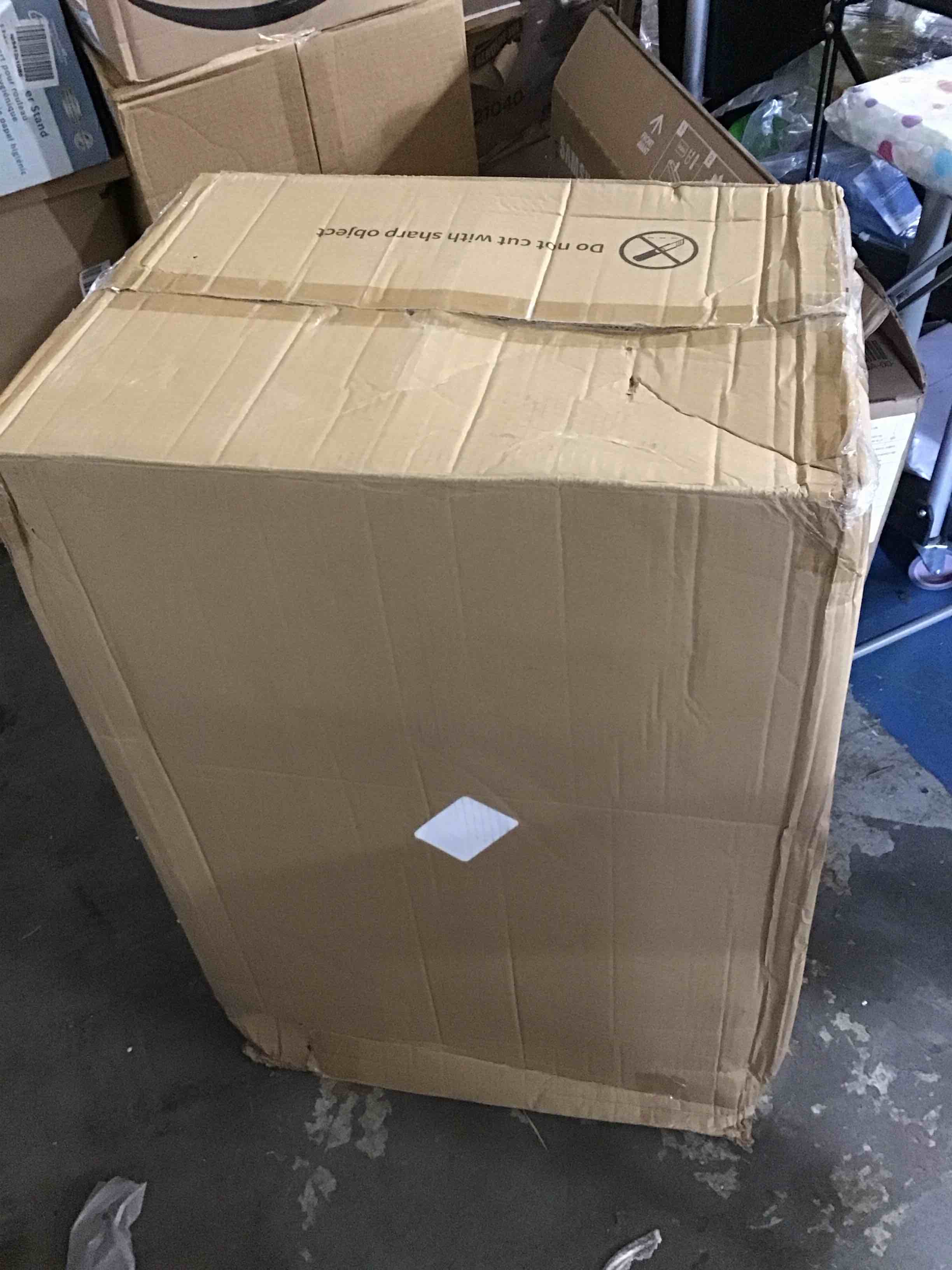 https://s3.amazonaws.com/lotting-images-prod/bidfta/RED6597207_1723734153102.jpeg