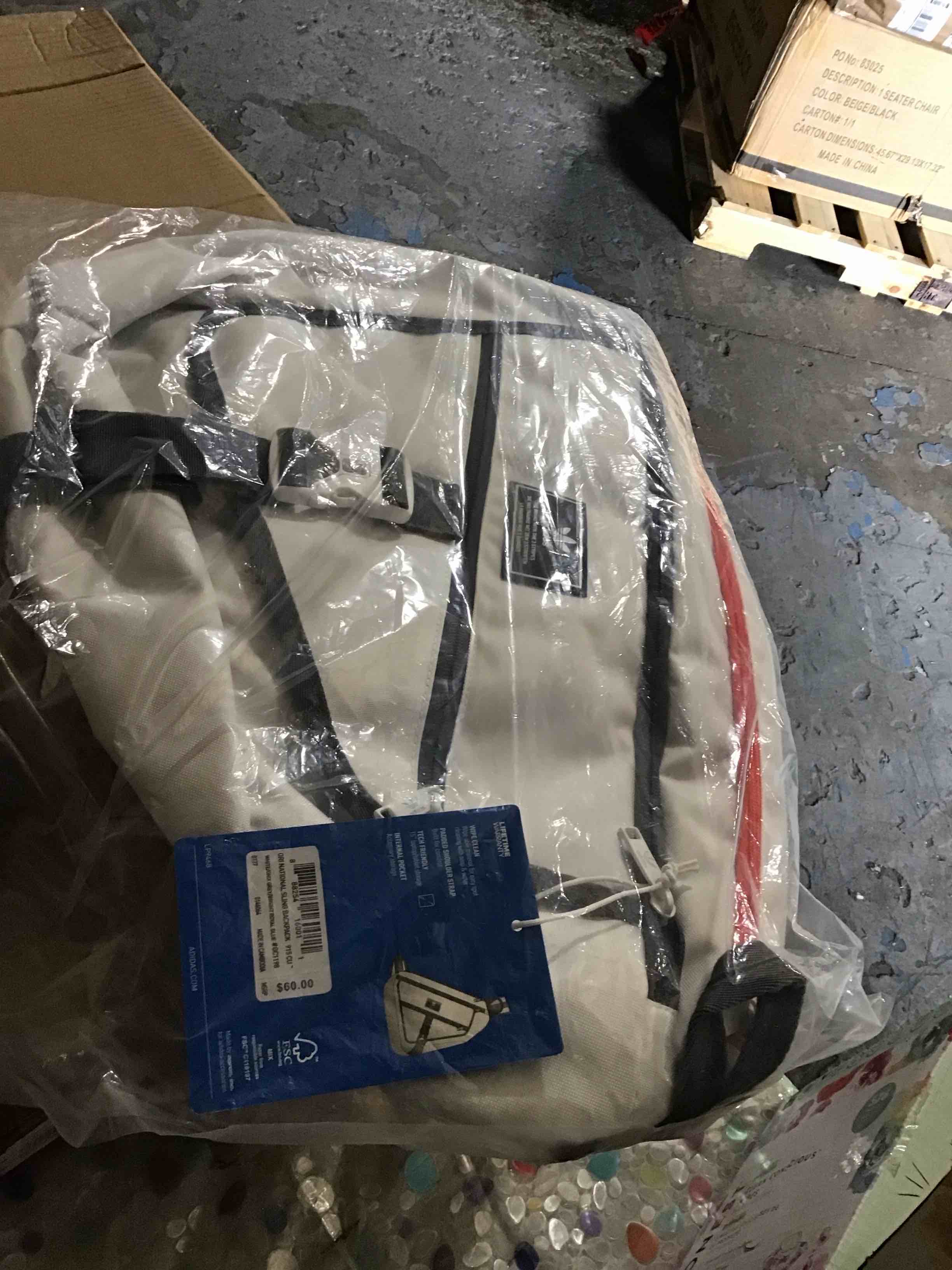https://s3.amazonaws.com/lotting-images-prod/bidfta/RED6597276_1723749293631.jpeg