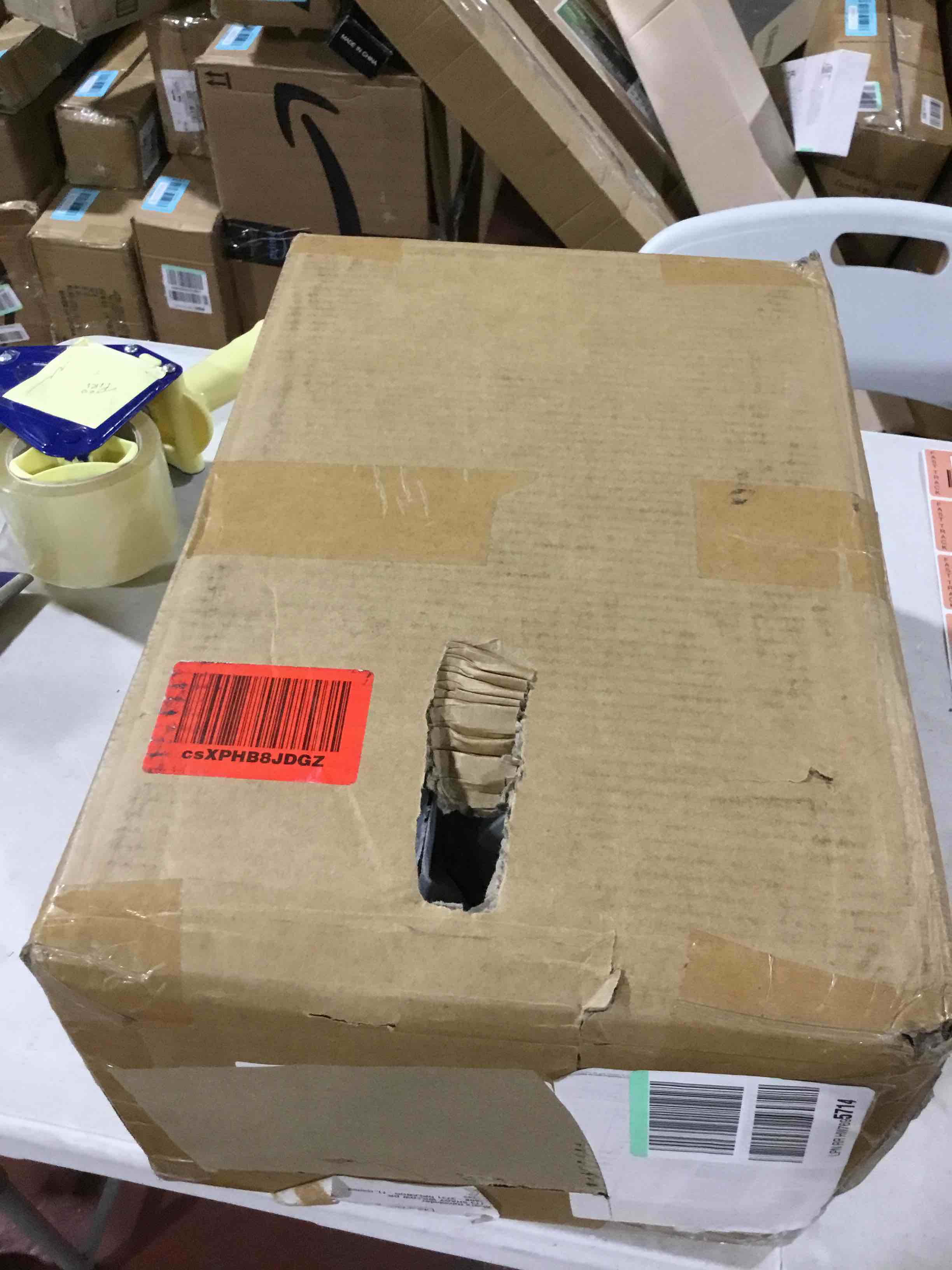 https://s3.amazonaws.com/lotting-images-prod/bidfta/RED6597621_1718738097891.jpeg