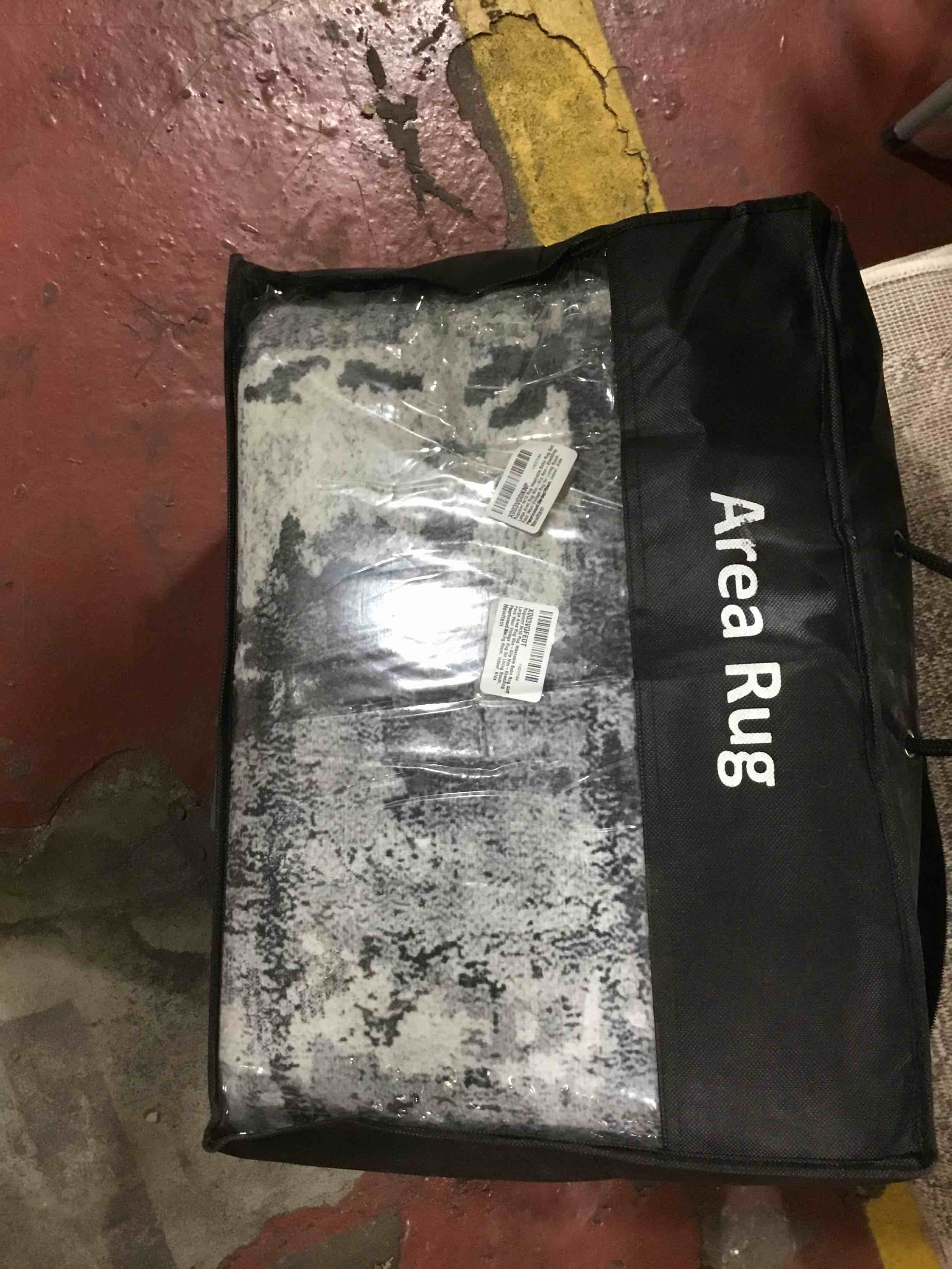 https://s3.amazonaws.com/lotting-images-prod/bidfta/RED6597626_1718739027291.jpeg