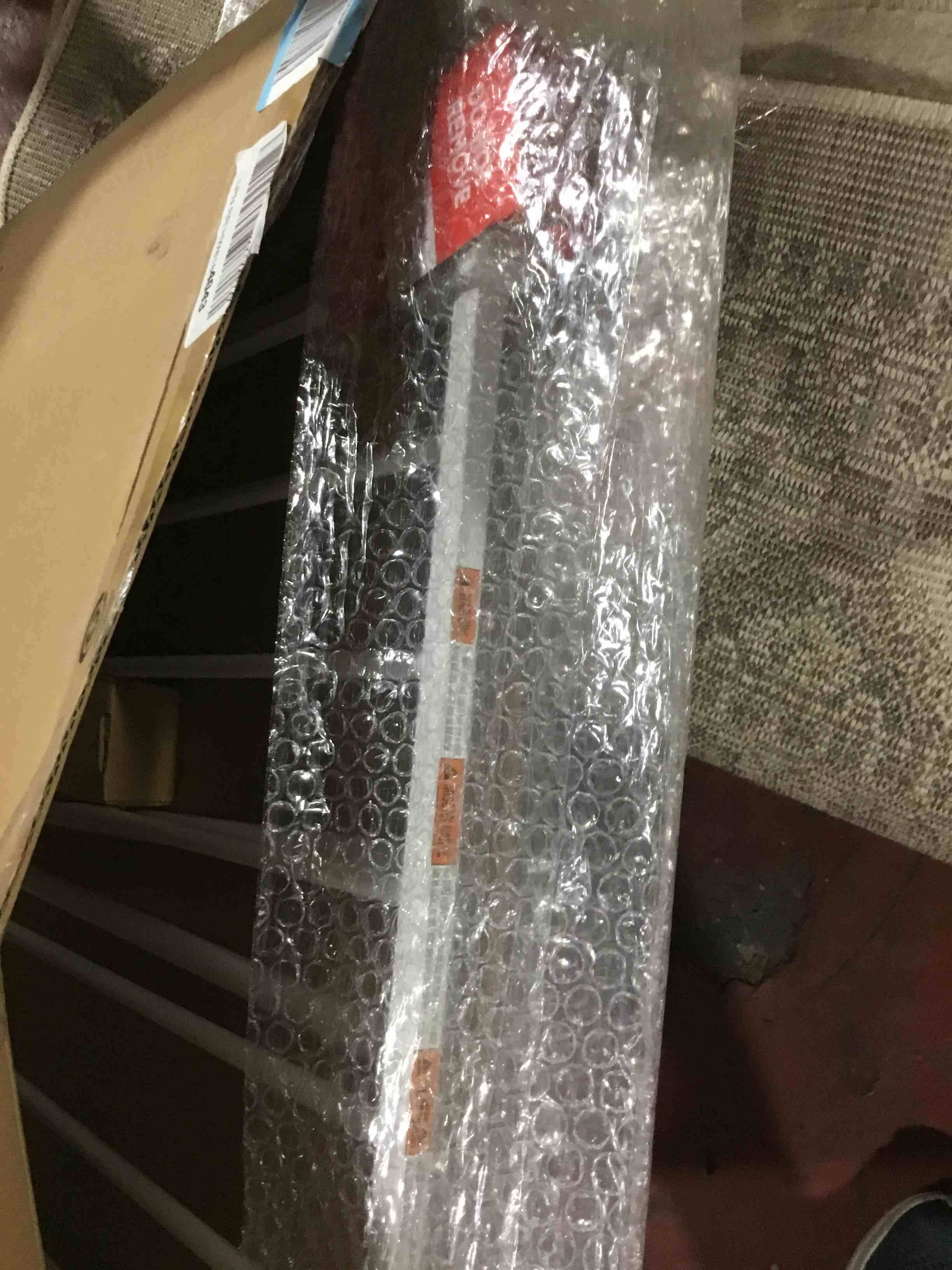 https://s3.amazonaws.com/lotting-images-prod/bidfta/RED6597629_1718739410385.jpeg