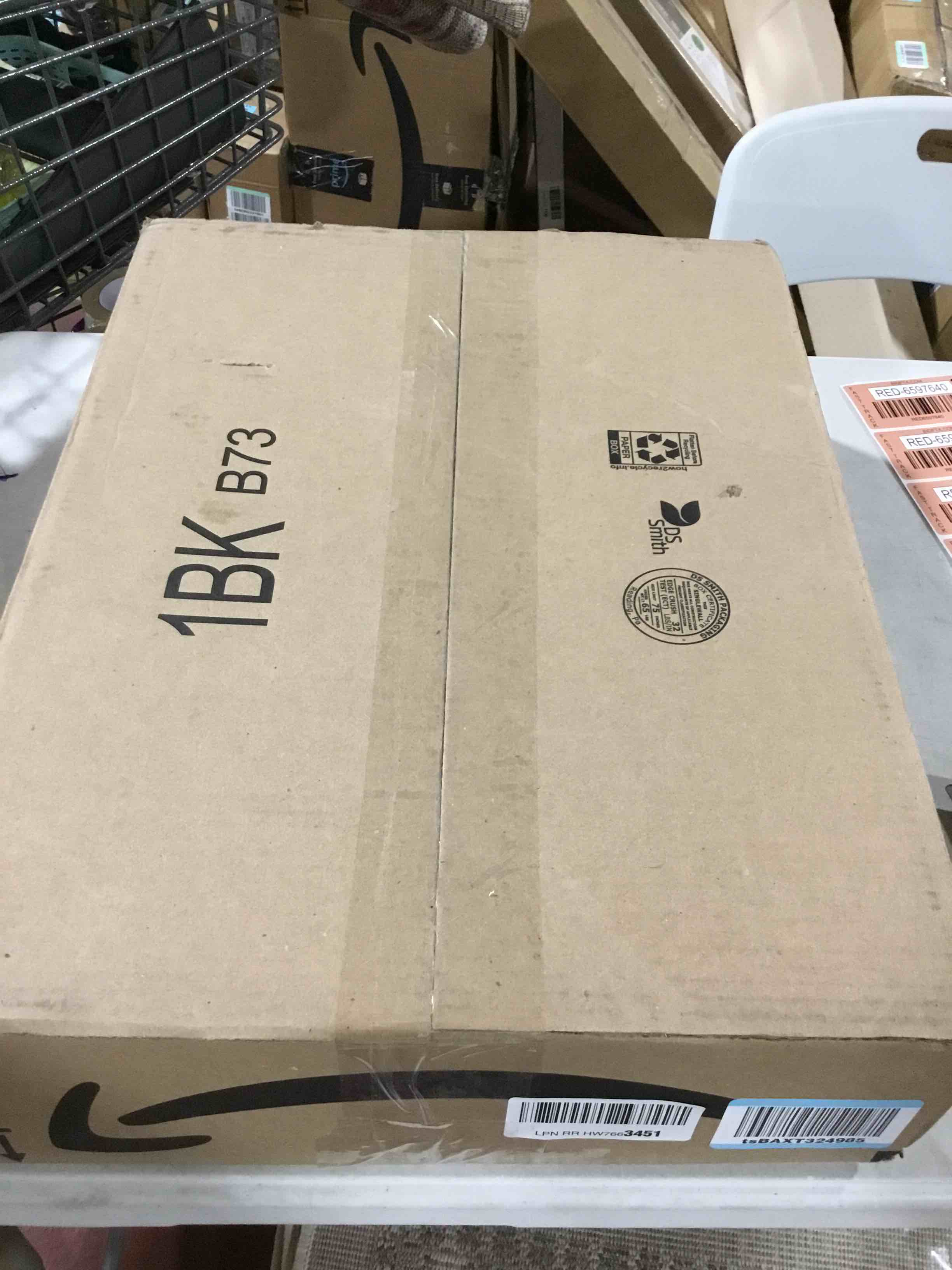 https://s3.amazonaws.com/lotting-images-prod/bidfta/RED6597632_1718740025406.jpeg