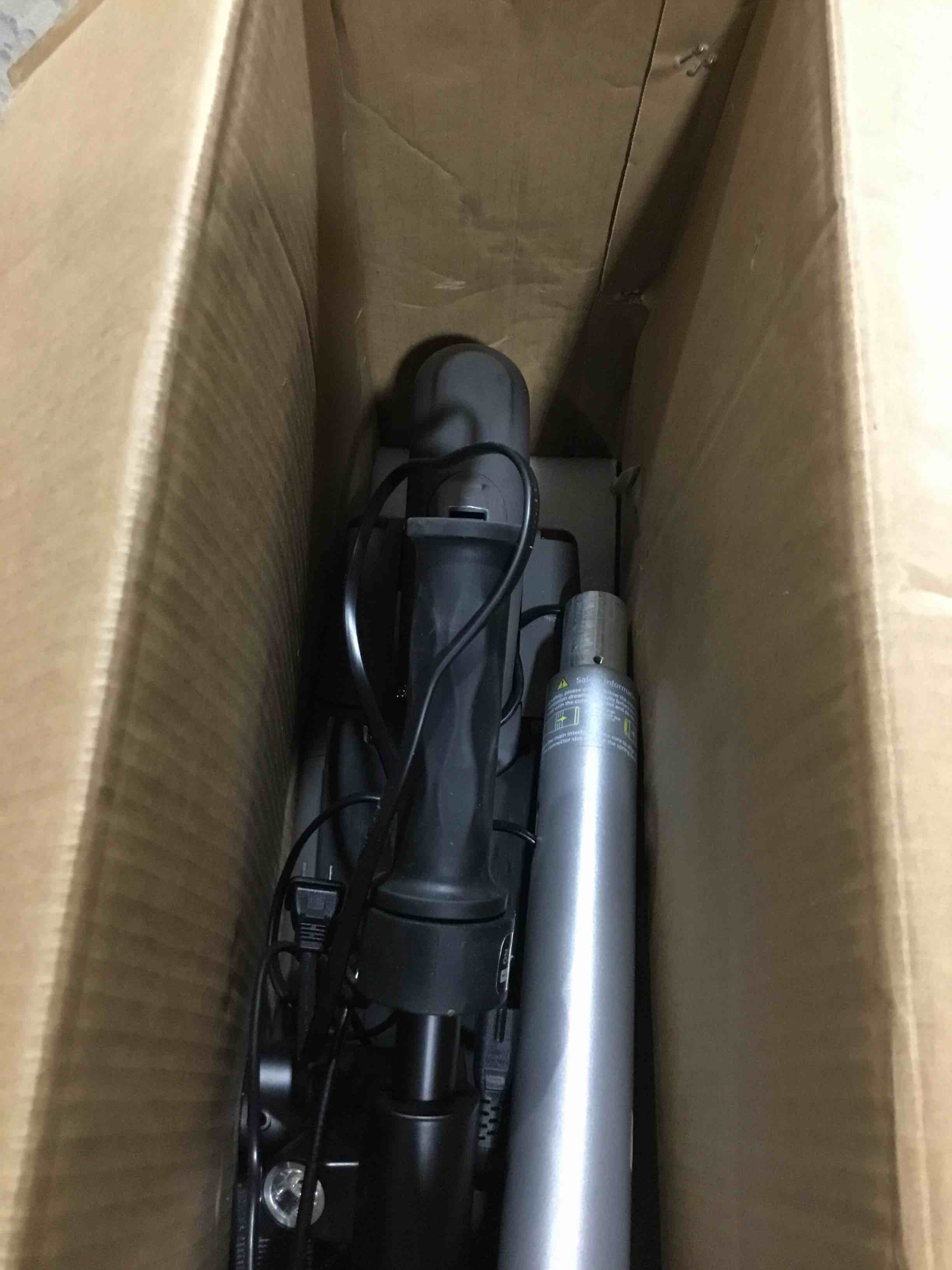 https://s3.amazonaws.com/lotting-images-prod/bidfta/RED6597642_1718742055045.jpeg