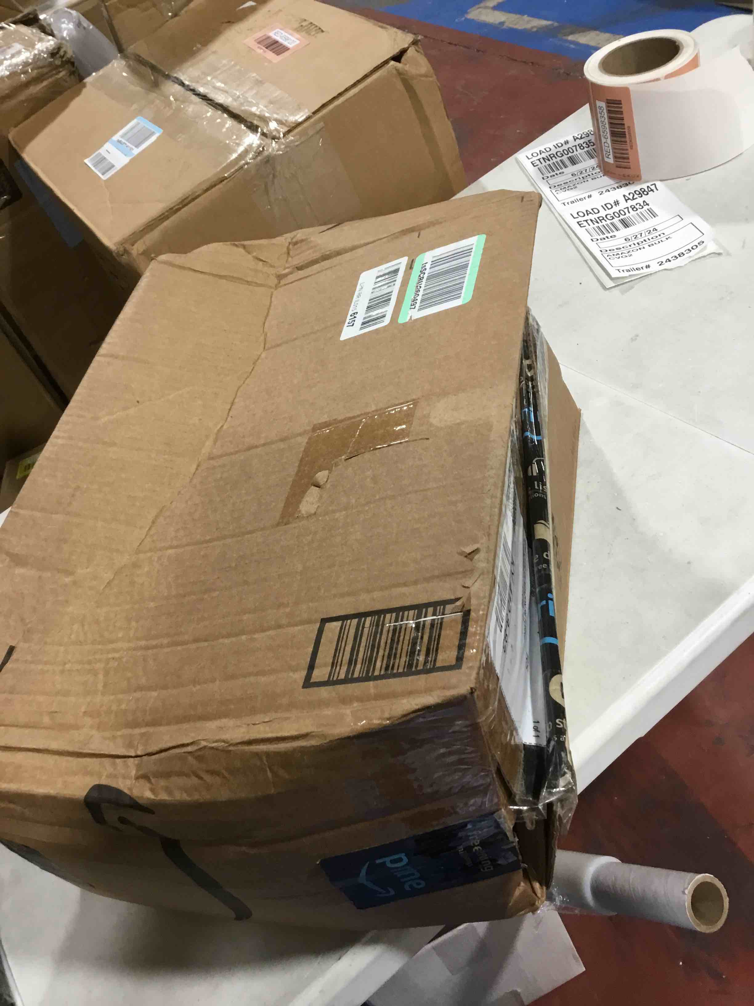 https://s3.amazonaws.com/lotting-images-prod/bidfta/RED6598358_1719584179397.jpeg