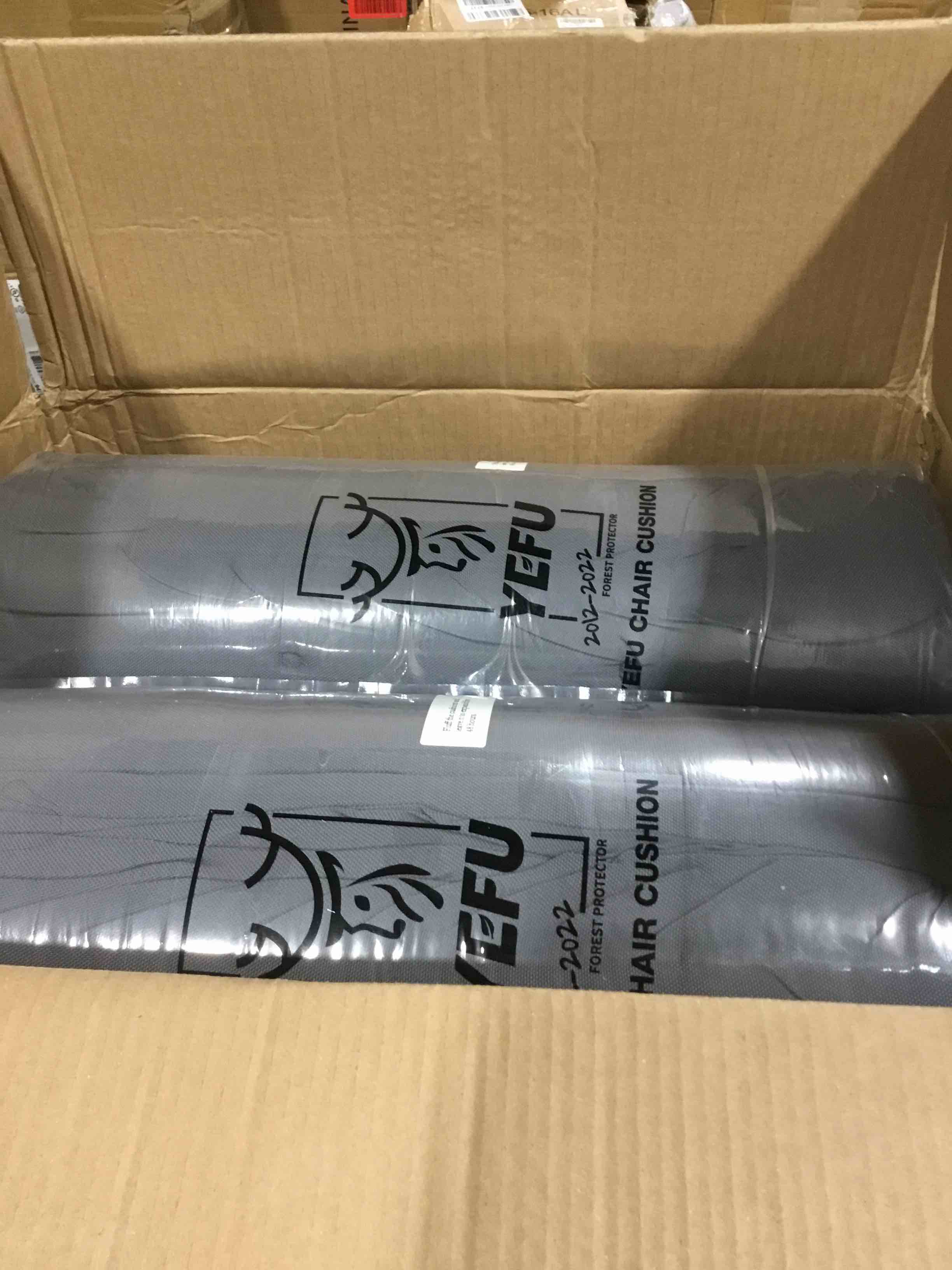 https://s3.amazonaws.com/lotting-images-prod/bidfta/RED6598363_1719585628762.jpeg
