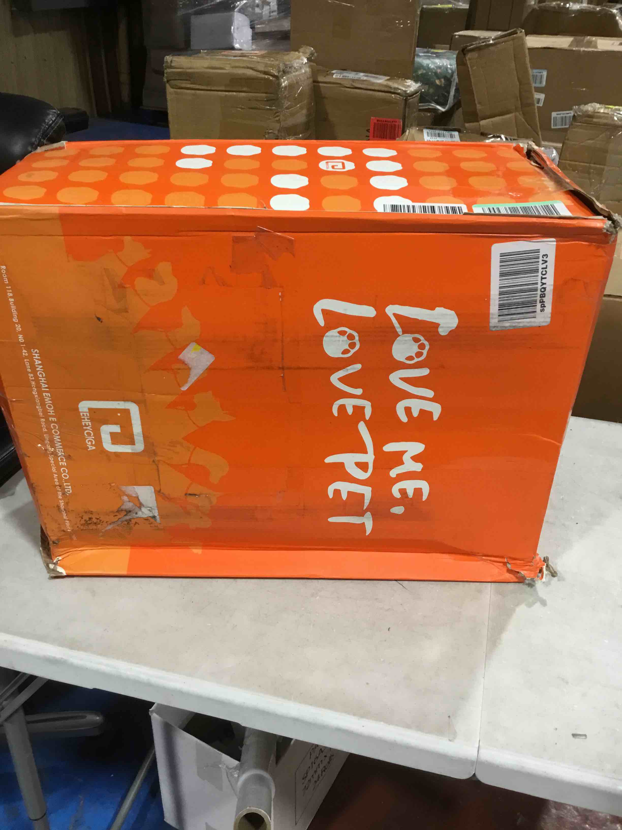 https://s3.amazonaws.com/lotting-images-prod/bidfta/RED6598364_1719585738377.jpeg