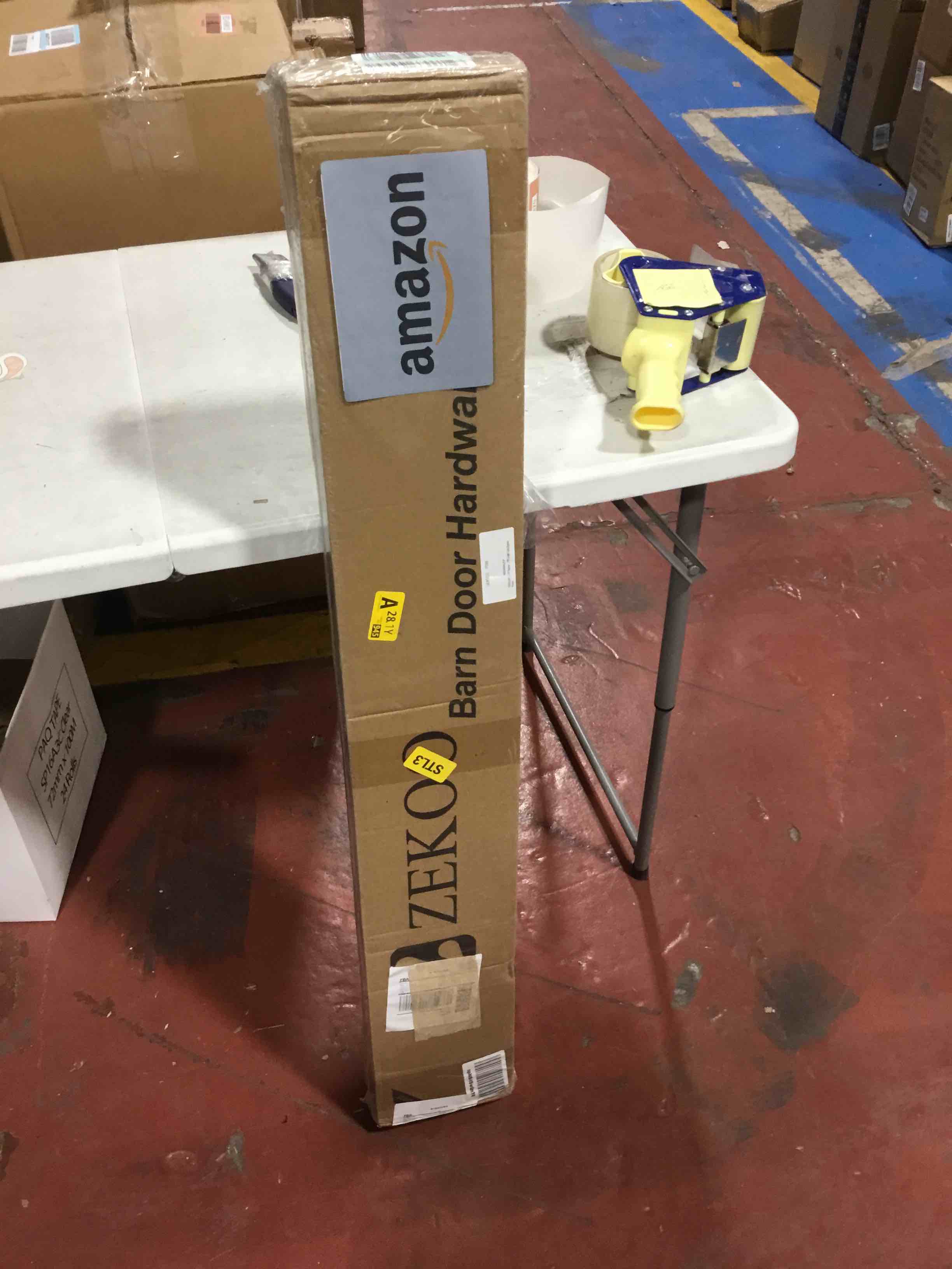 https://s3.amazonaws.com/lotting-images-prod/bidfta/RED6598365_1719585940366.jpeg