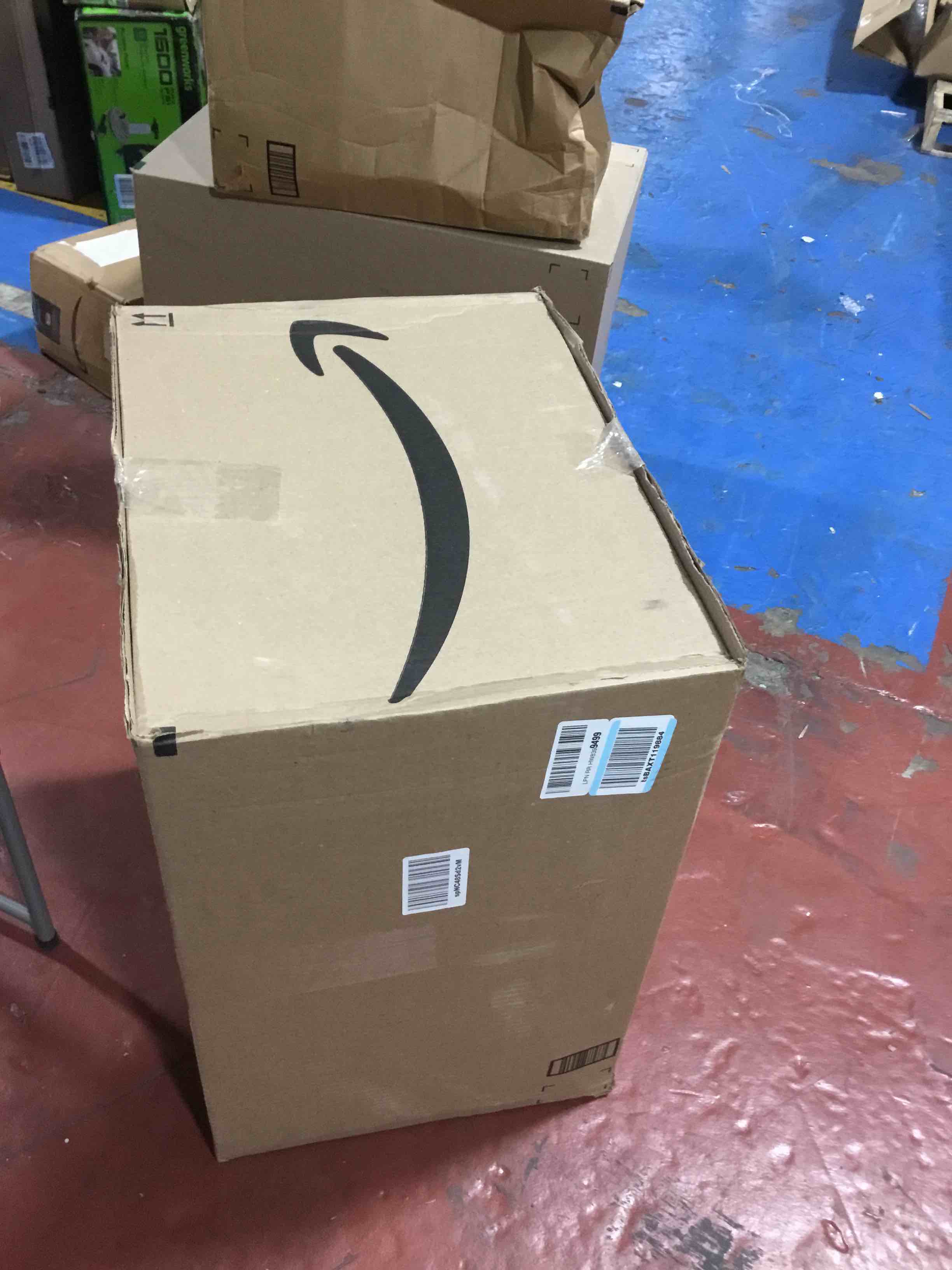 https://s3.amazonaws.com/lotting-images-prod/bidfta/RED6598377_1719589179976.jpeg