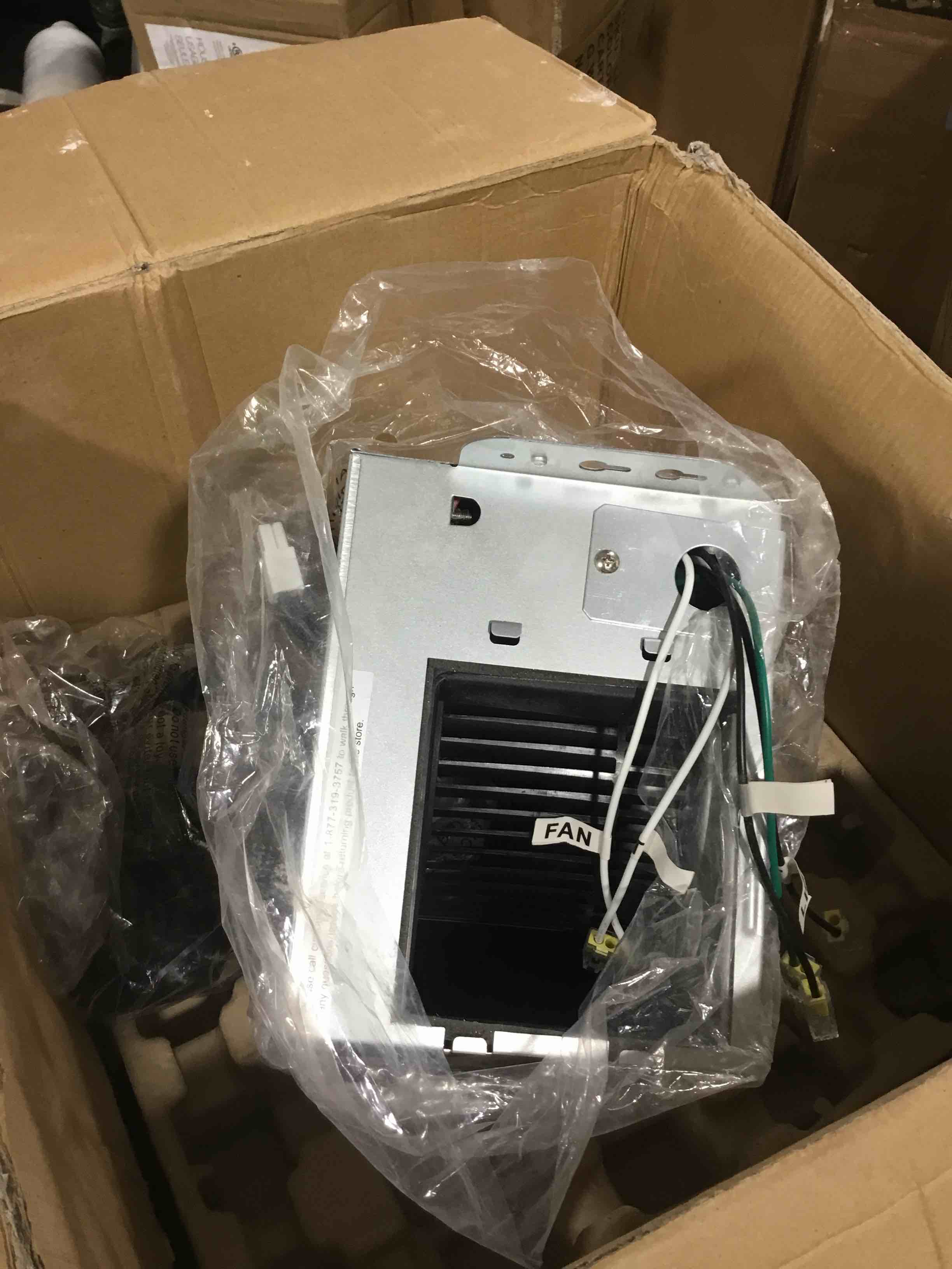 https://s3.amazonaws.com/lotting-images-prod/bidfta/RED6598399_1719595775394.jpeg