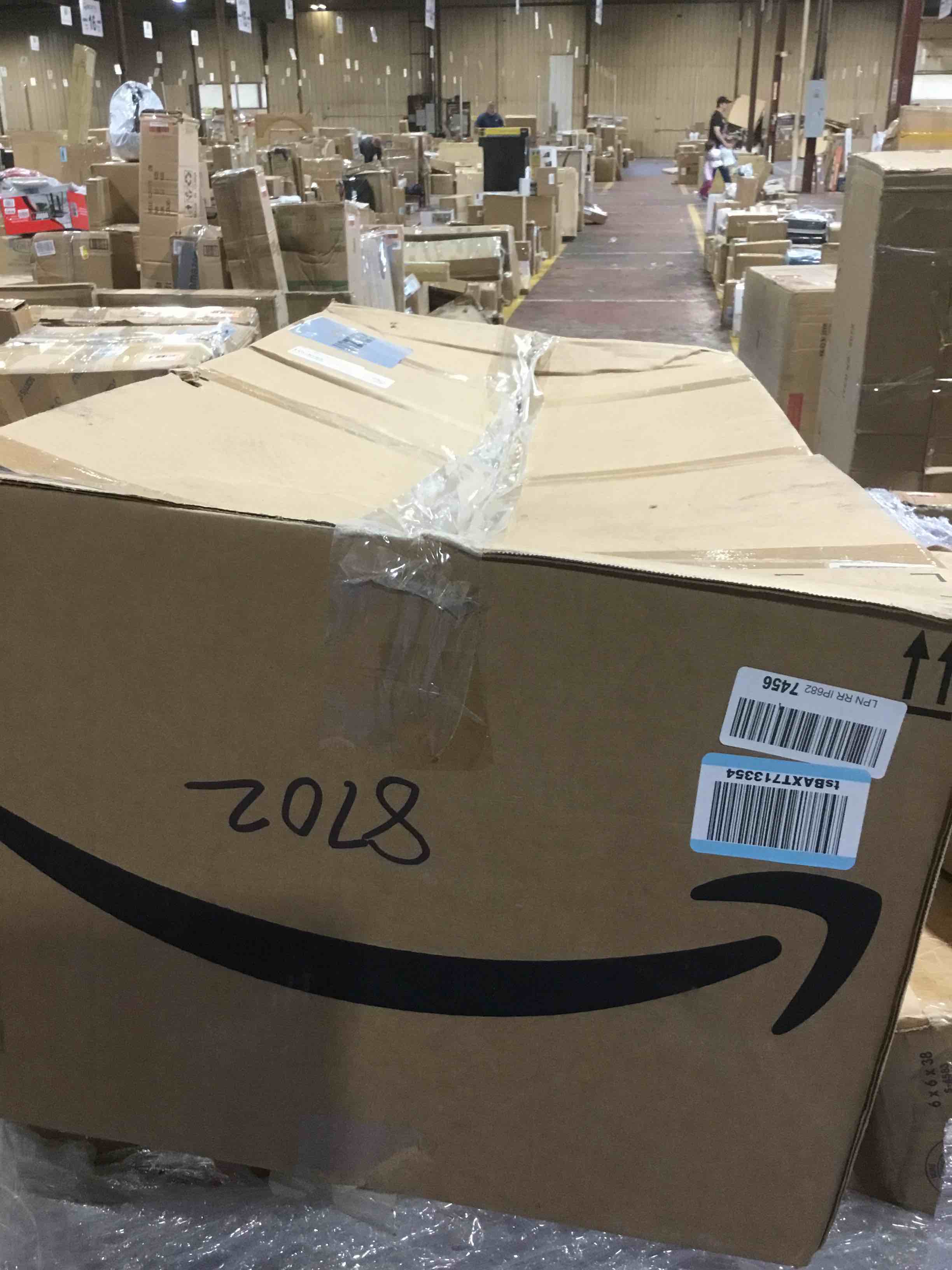 https://s3.amazonaws.com/lotting-images-prod/bidfta/RED6598548_1719863223863.jpeg