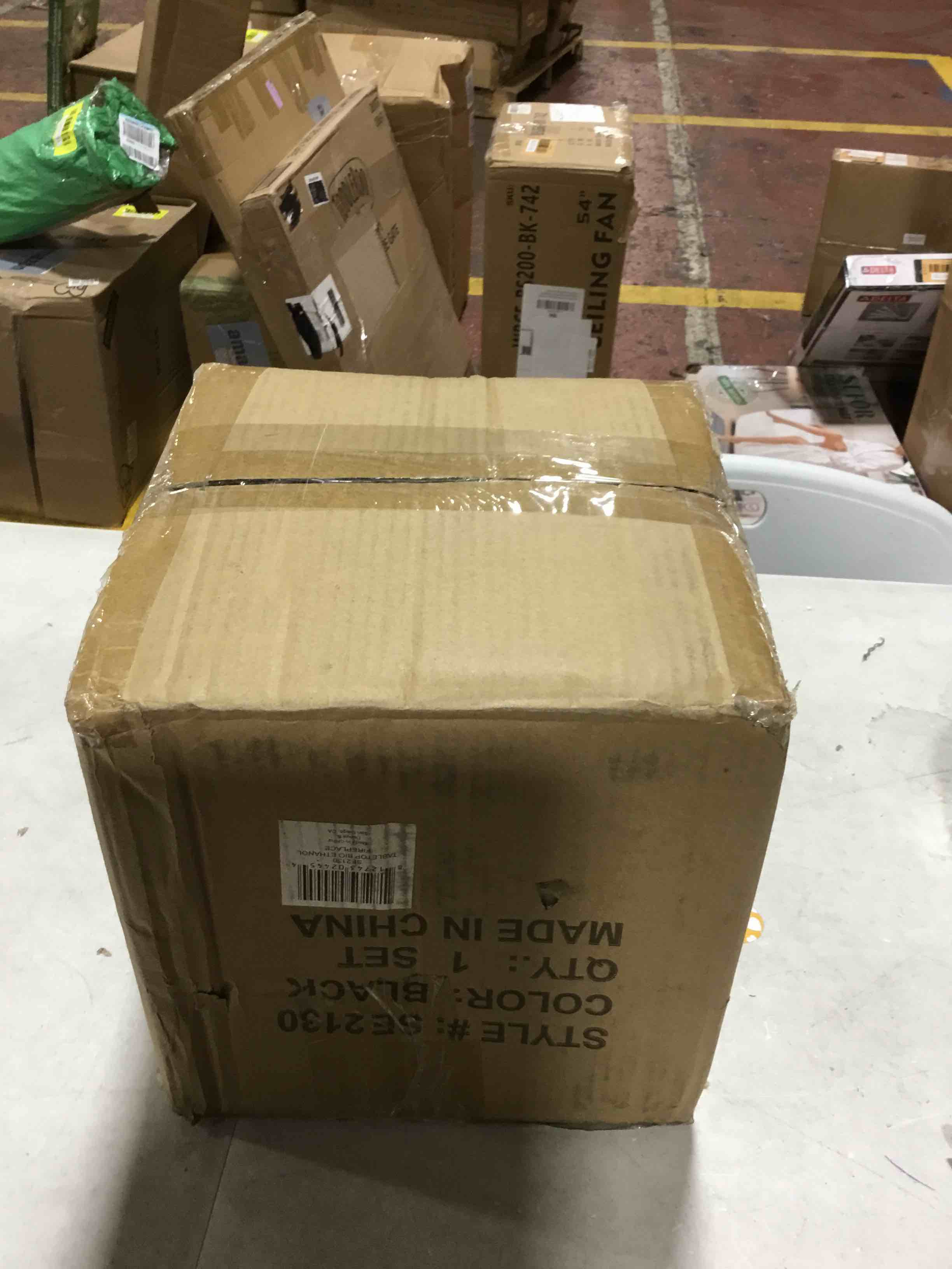 https://s3.amazonaws.com/lotting-images-prod/bidfta/RED6598825_1720441954398.jpeg