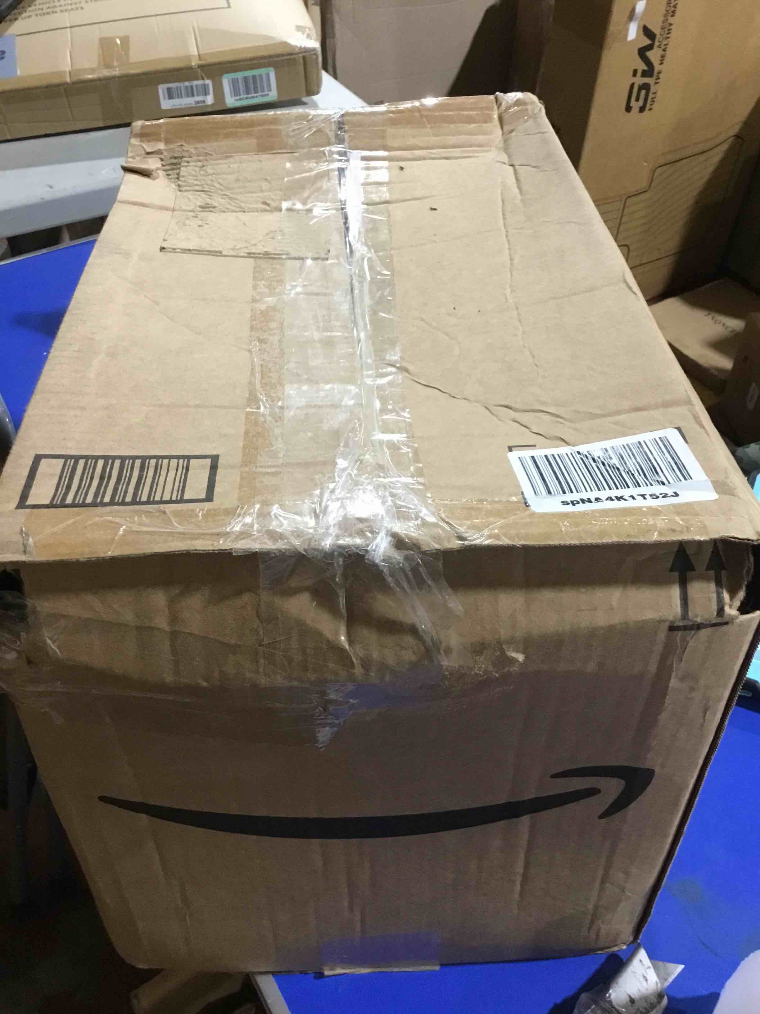 https://s3.amazonaws.com/lotting-images-prod/bidfta/RED6598915_1720640596372.jpeg