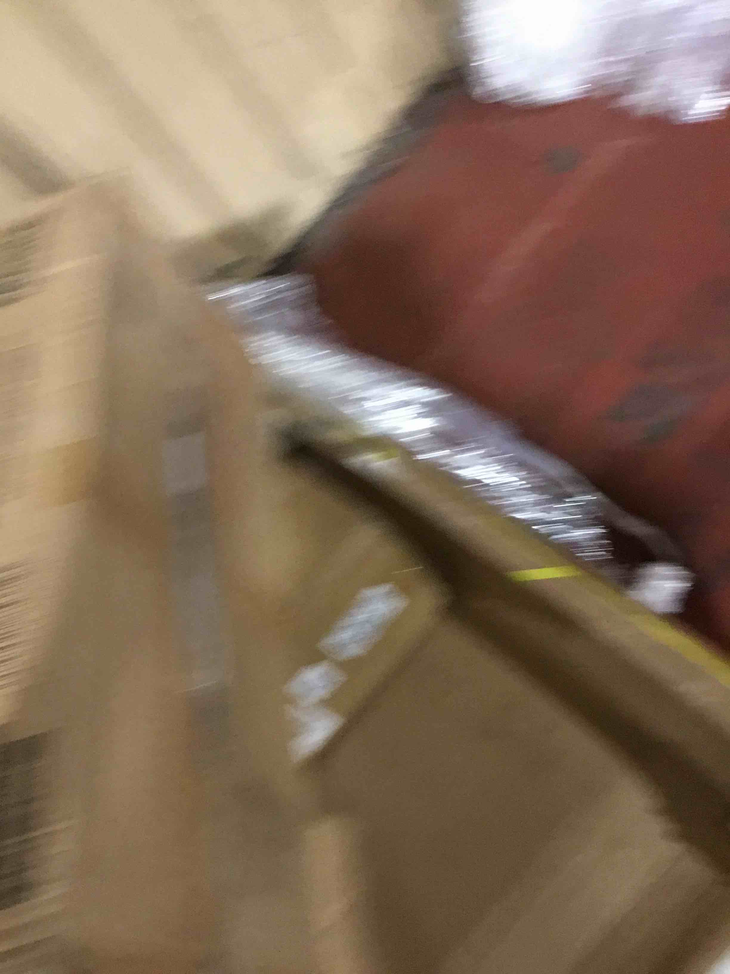 https://s3.amazonaws.com/lotting-images-prod/bidfta/RED6598925_1720643026996.jpeg