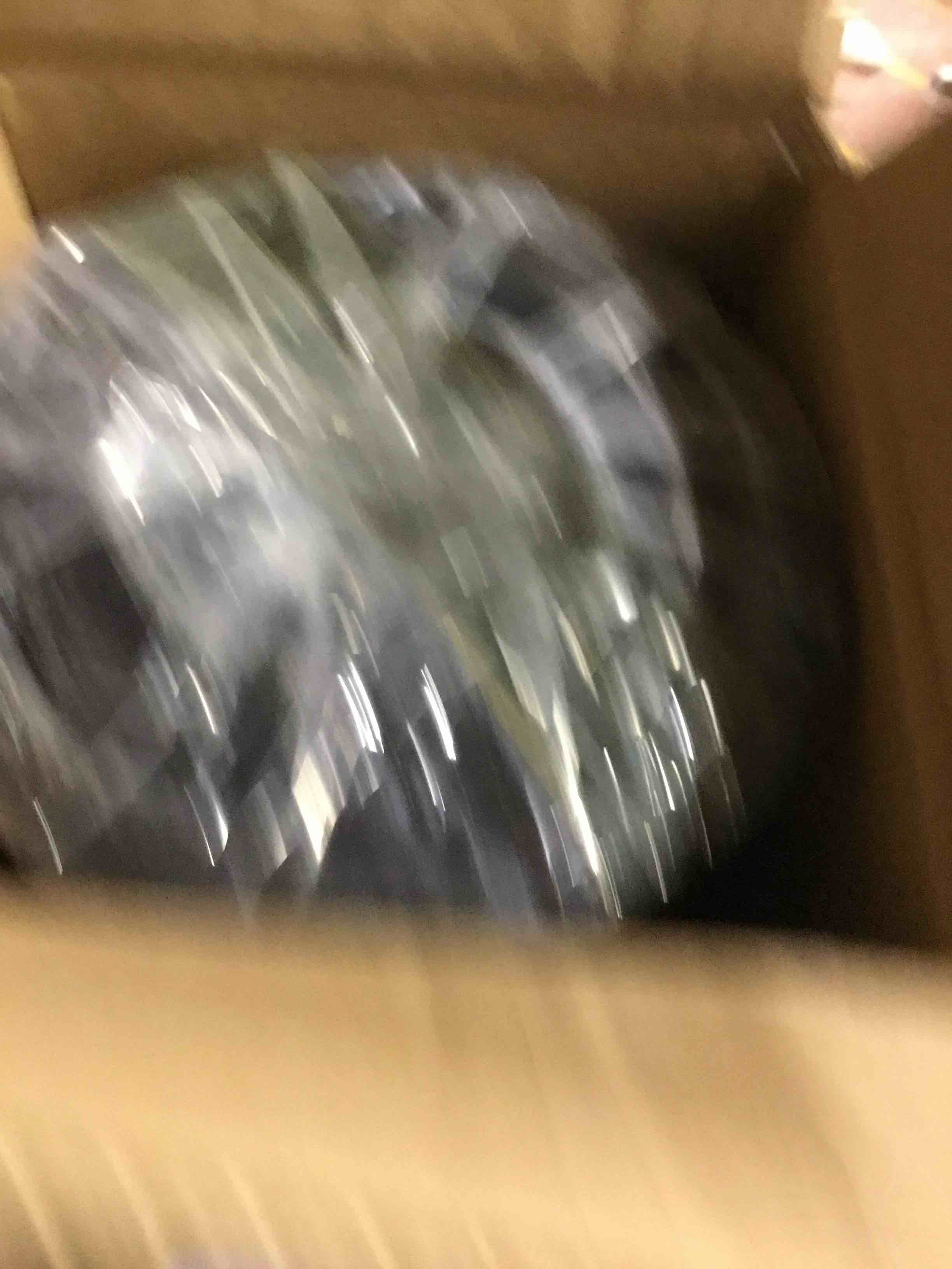https://s3.amazonaws.com/lotting-images-prod/bidfta/RED6598933_1720643927127.jpeg