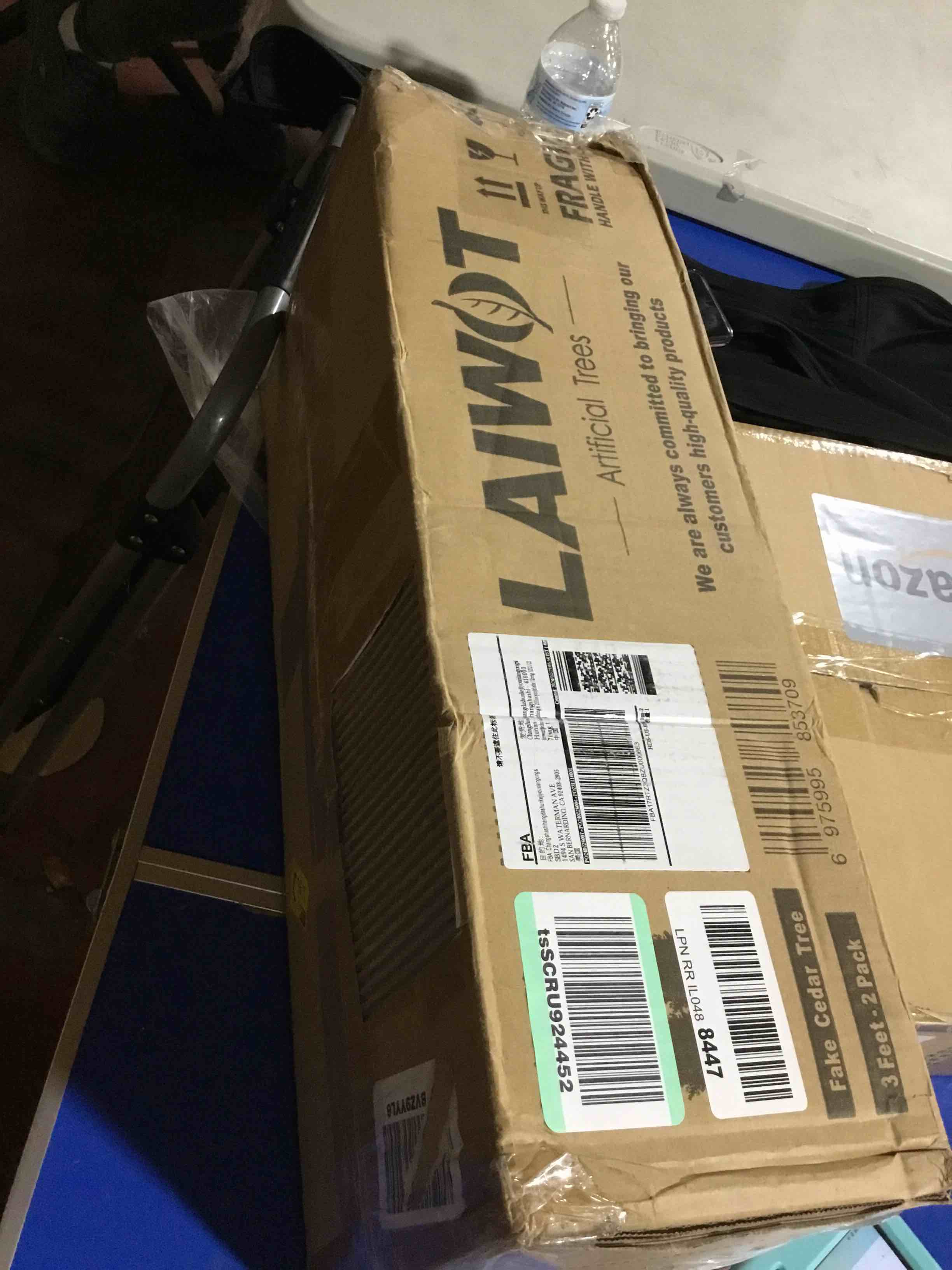 https://s3.amazonaws.com/lotting-images-prod/bidfta/RED6598936_1720644269219.jpeg