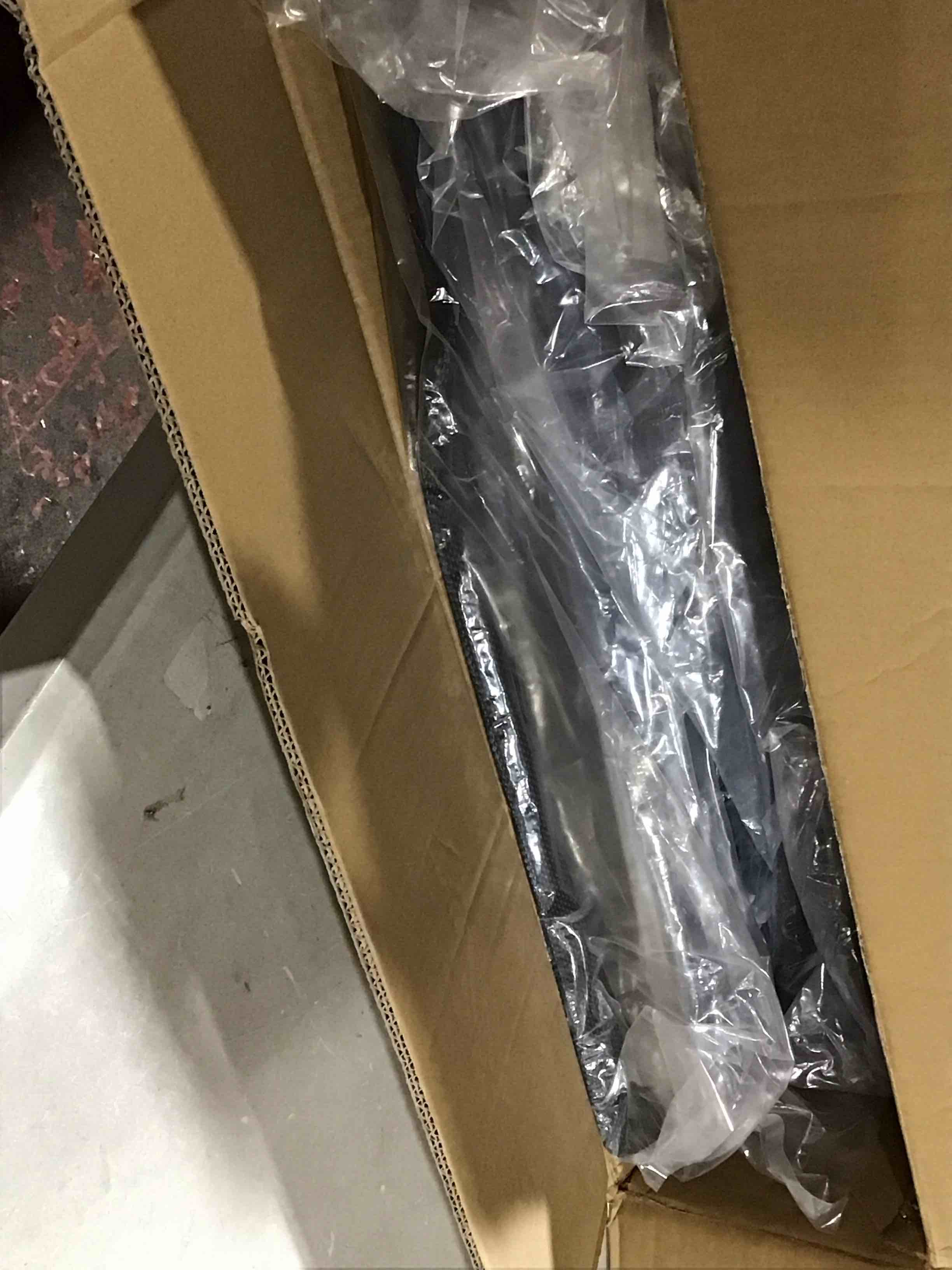 https://s3.amazonaws.com/lotting-images-prod/bidfta/RED6602050_1722520101326.jpeg