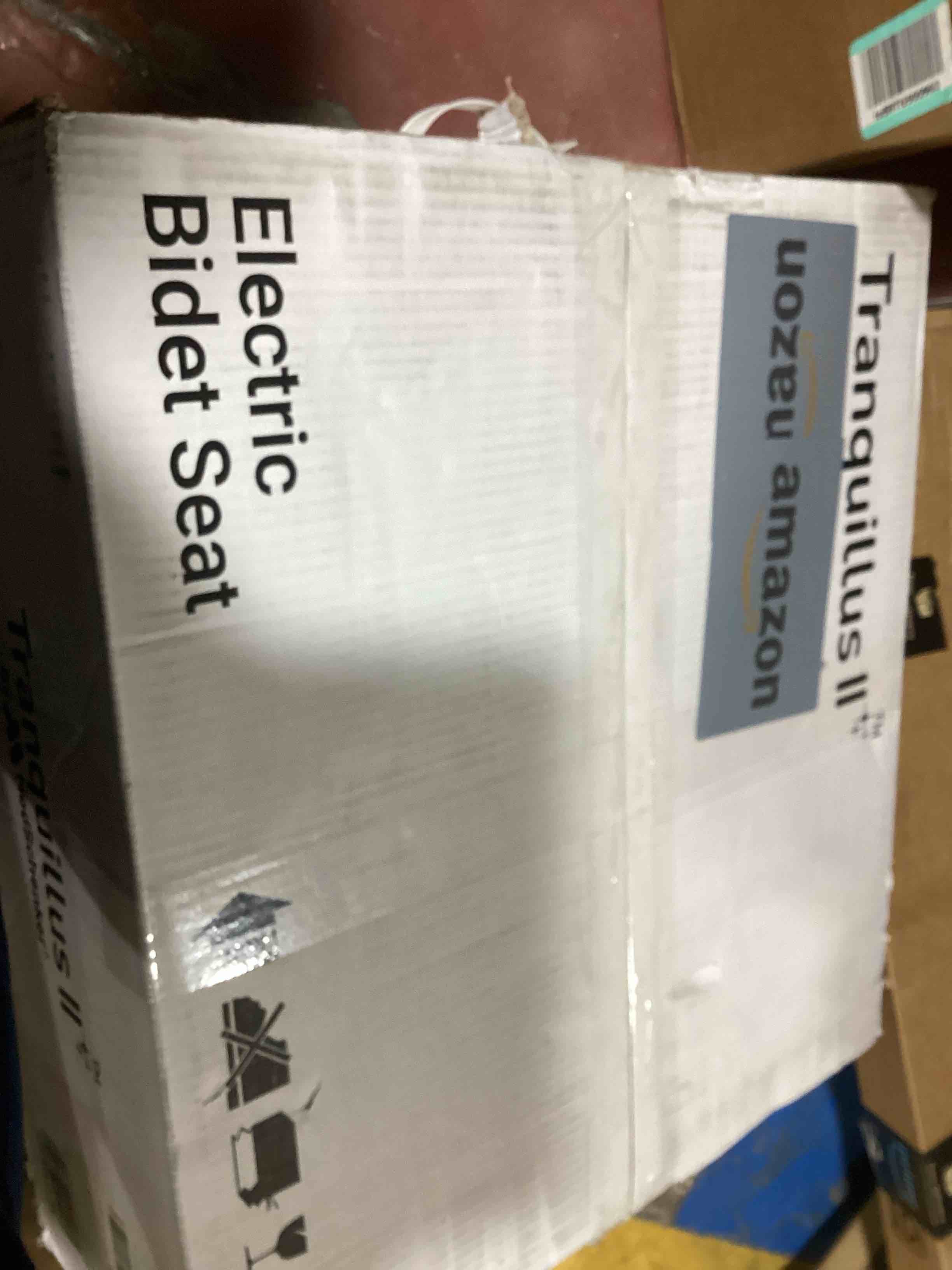 https://s3.amazonaws.com/lotting-images-prod/bidfta/RED6605089_1716469733158.jpeg
