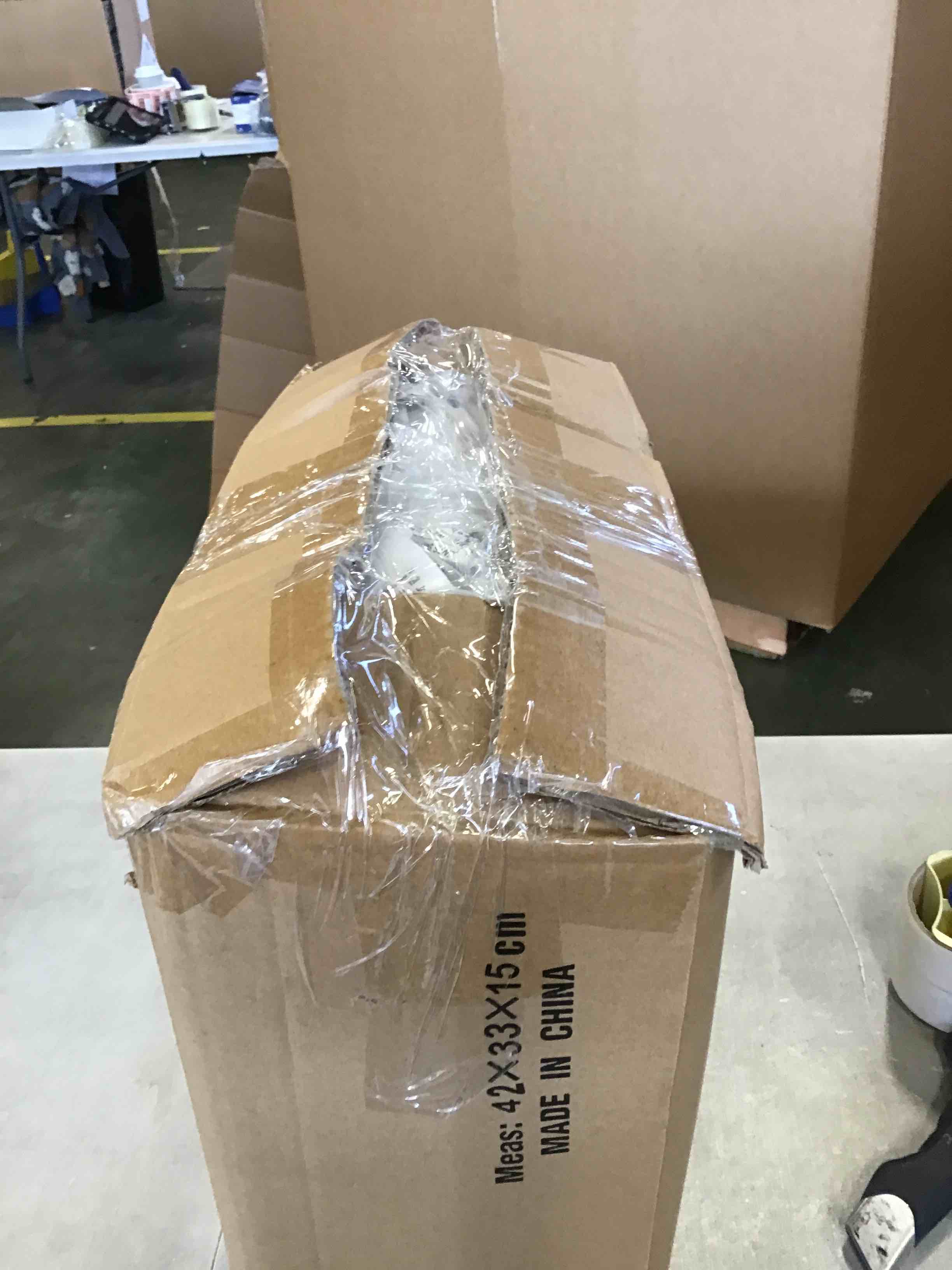 https://s3.amazonaws.com/lotting-images-prod/bidfta/RED6608681_1715870494920.jpeg
