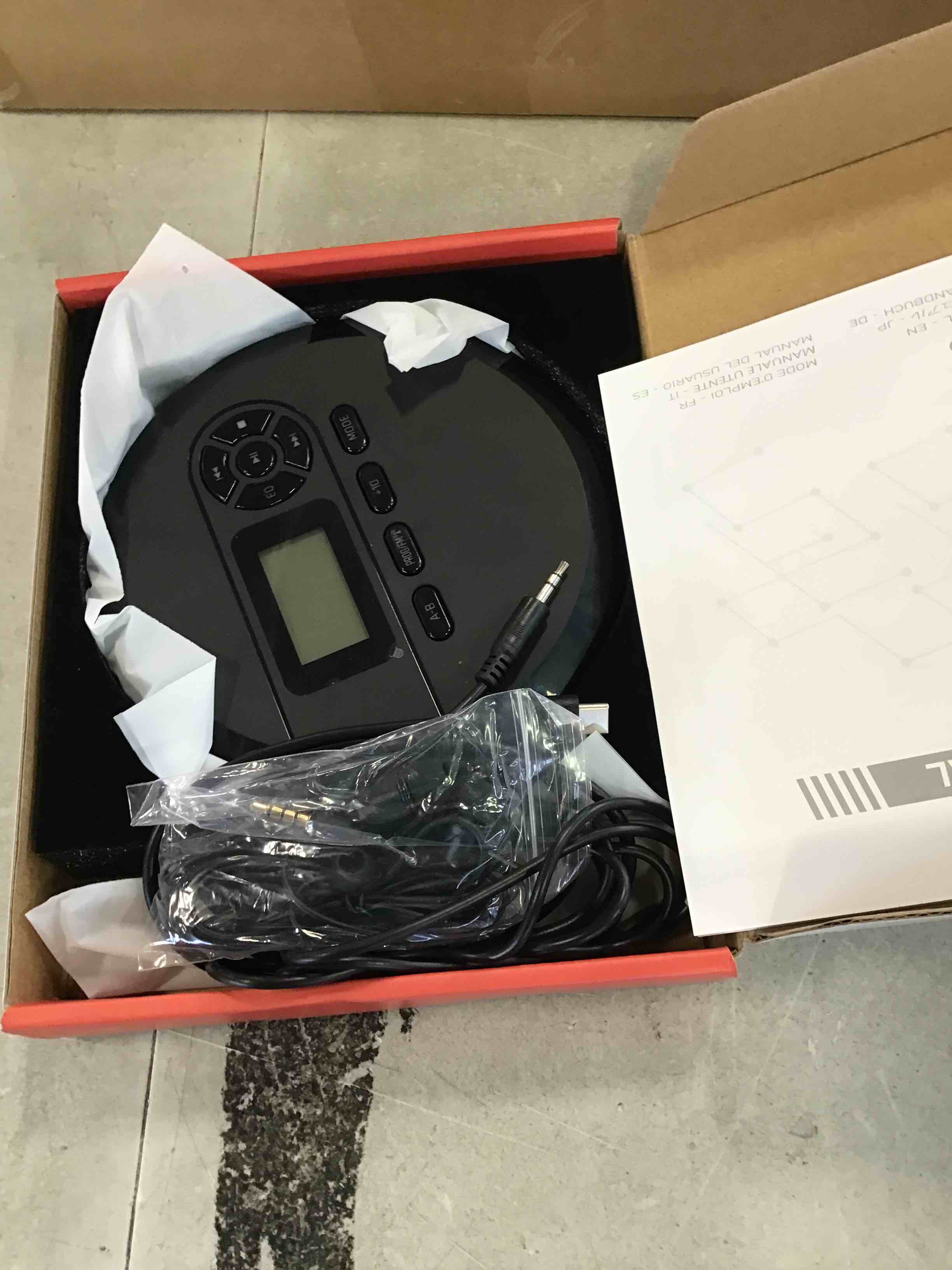 https://s3.amazonaws.com/lotting-images-prod/bidfta/RED6608749_1715878837154.jpeg