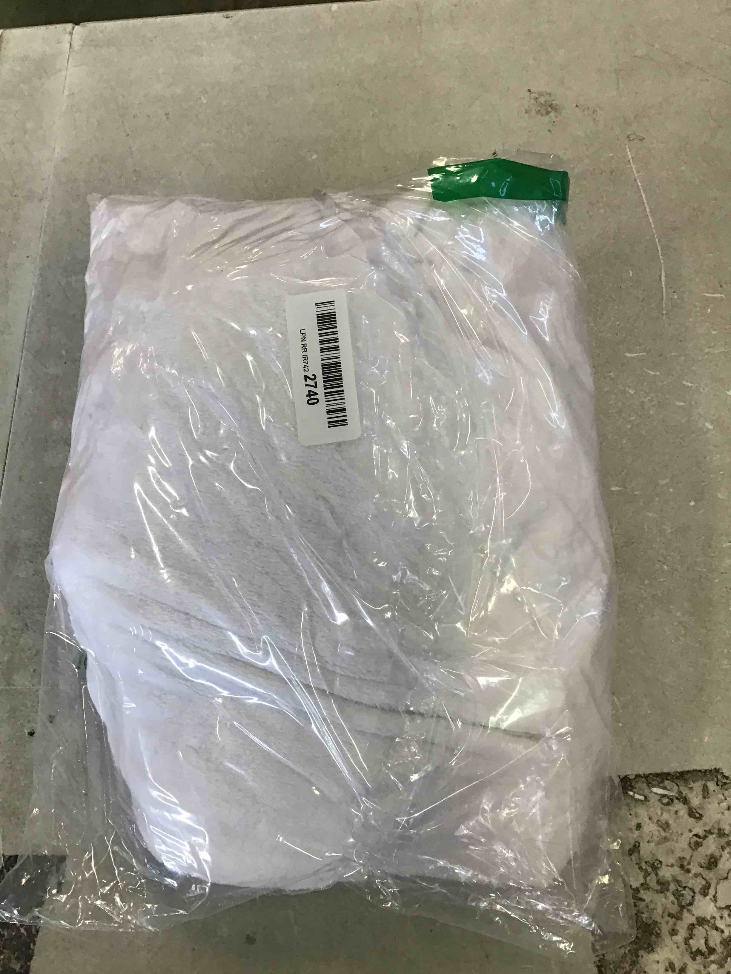 https://s3.amazonaws.com/lotting-images-prod/bidfta/RED6609382_1716212402956.jpeg